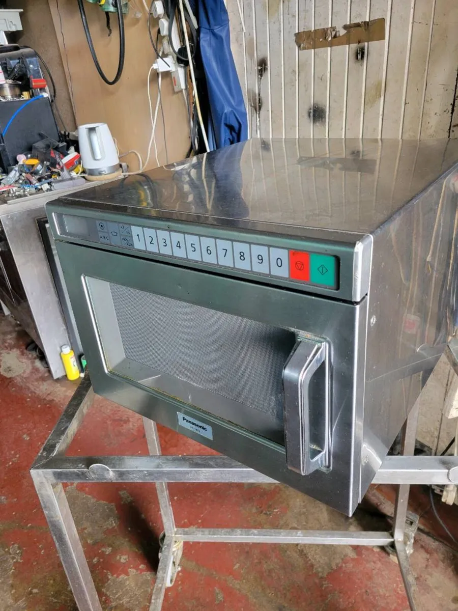 Microwave Commercial PANASONIC NE-1853 - Image 1