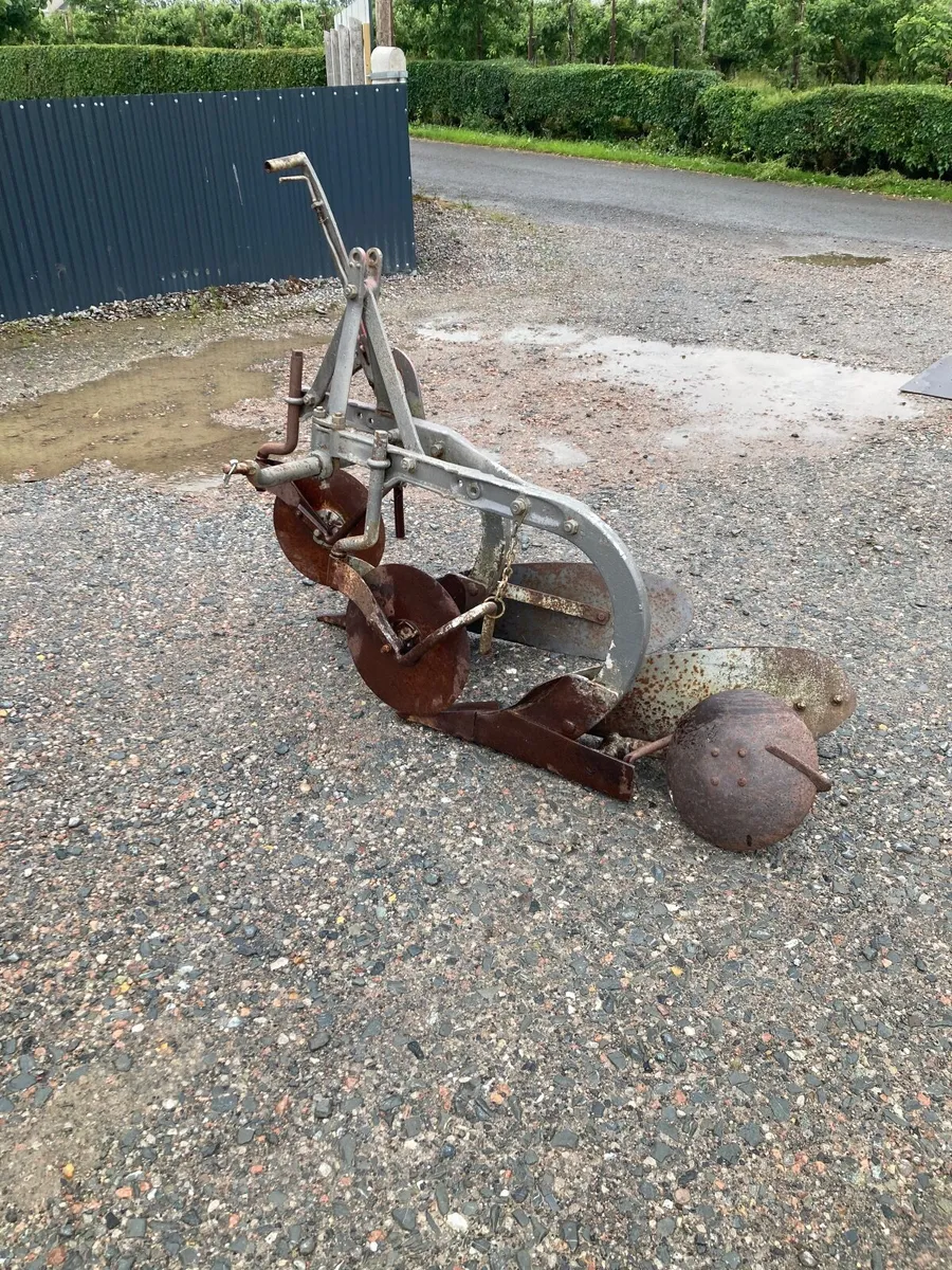 Ford Ferguson plough - Image 2