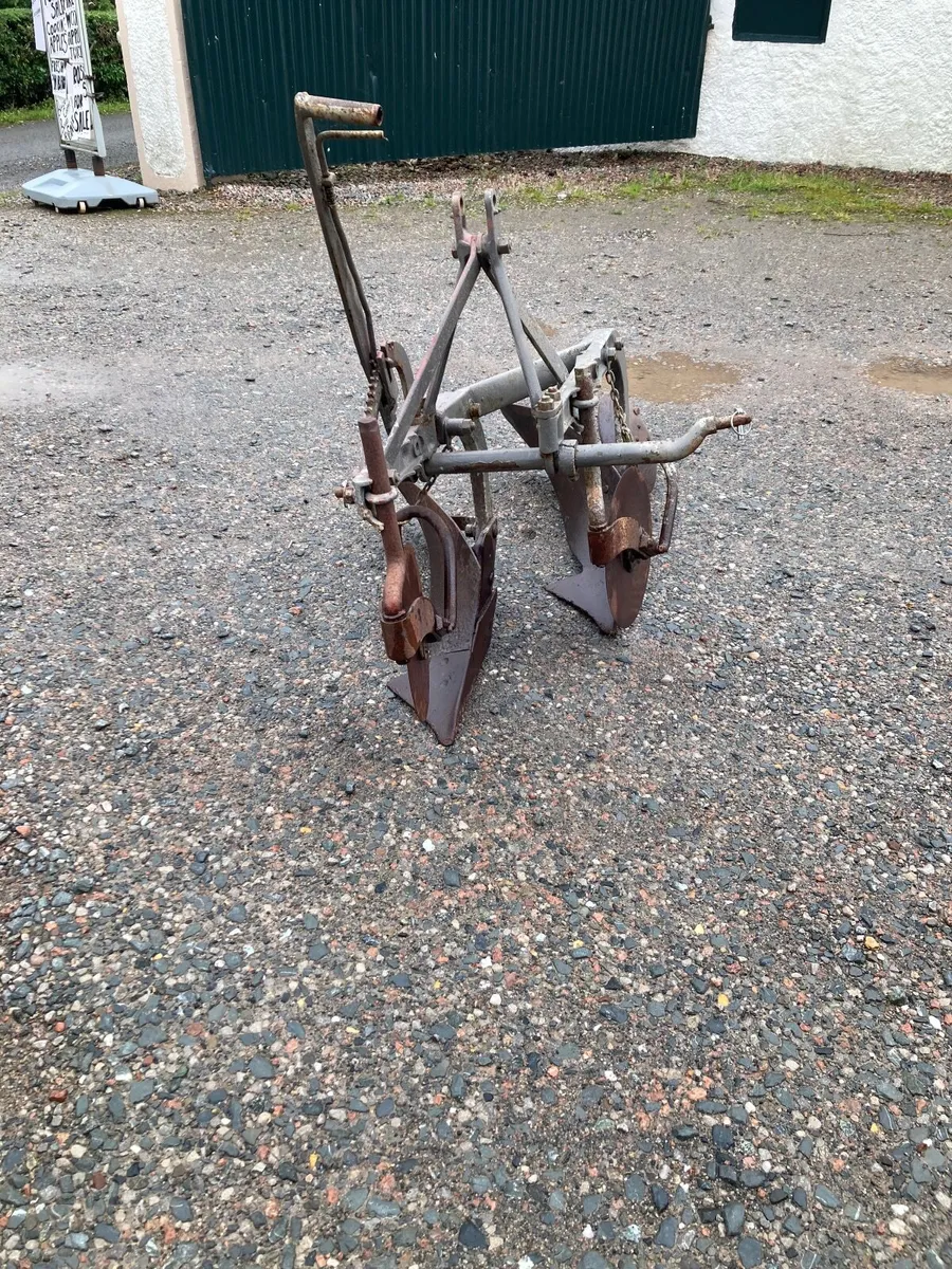 Ford Ferguson plough - Image 4