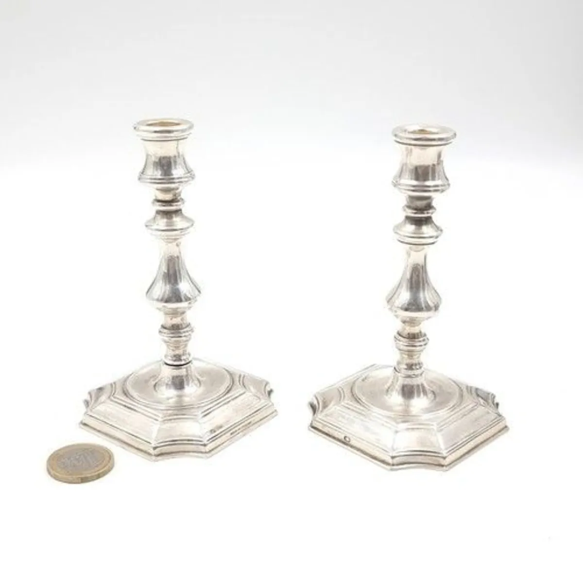 Star Lot-Art-Furniture-Jewellery-Silver-Antiques - Image 1