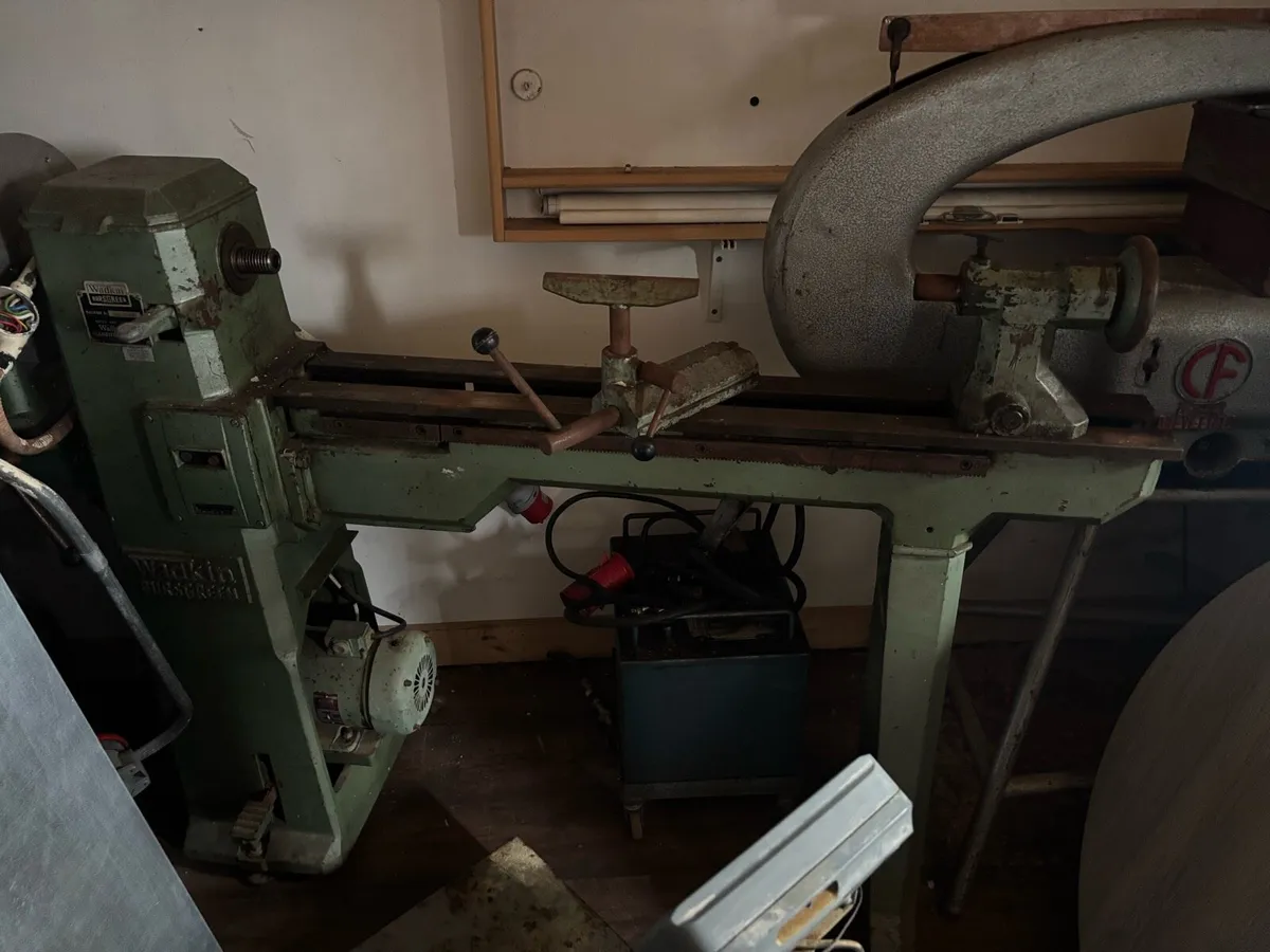 Wadkins 3 phase wood working Lathe - Image 3