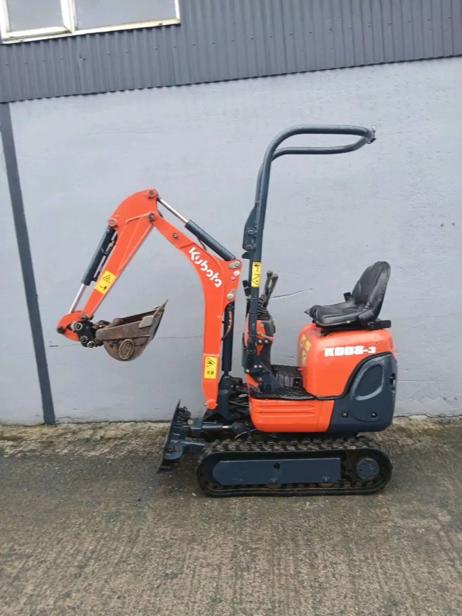 Kubota Micro digger K008-3 - Image 1