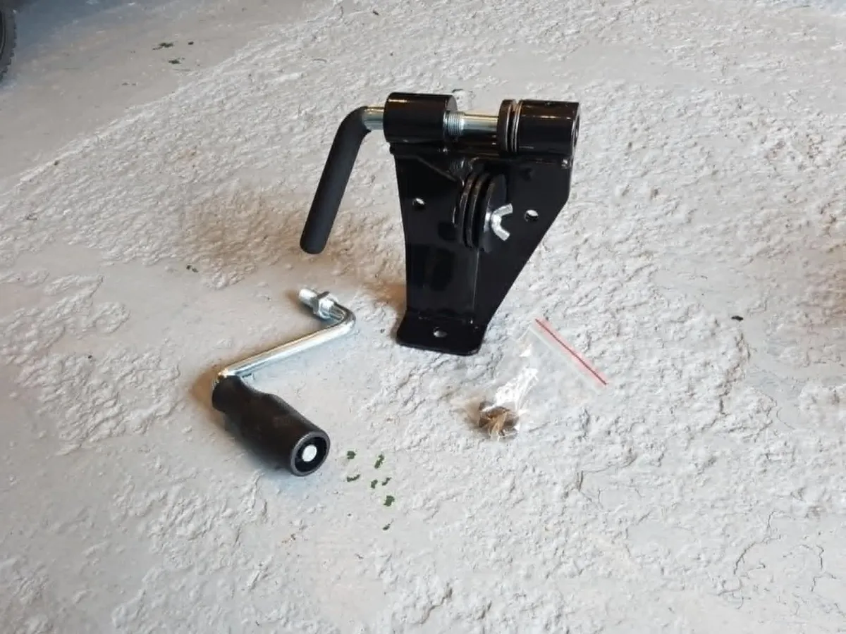 HARRY 22CC PETROL BRUSH CUTTER - FOR SALE - Image 1