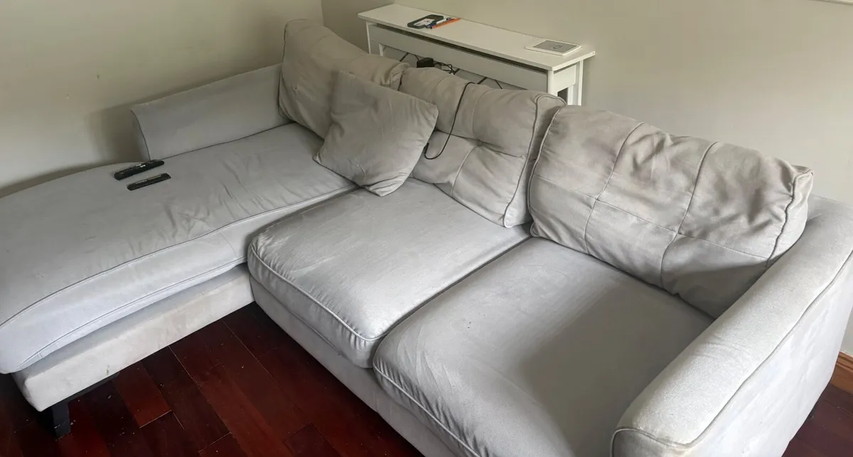 Corner +2 seater - Image 1
