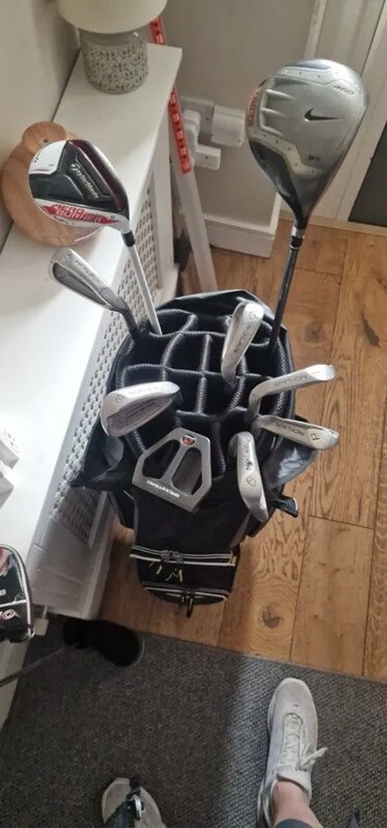 New Calaway Golf Bag plus Some Golf Clubs - Image 3