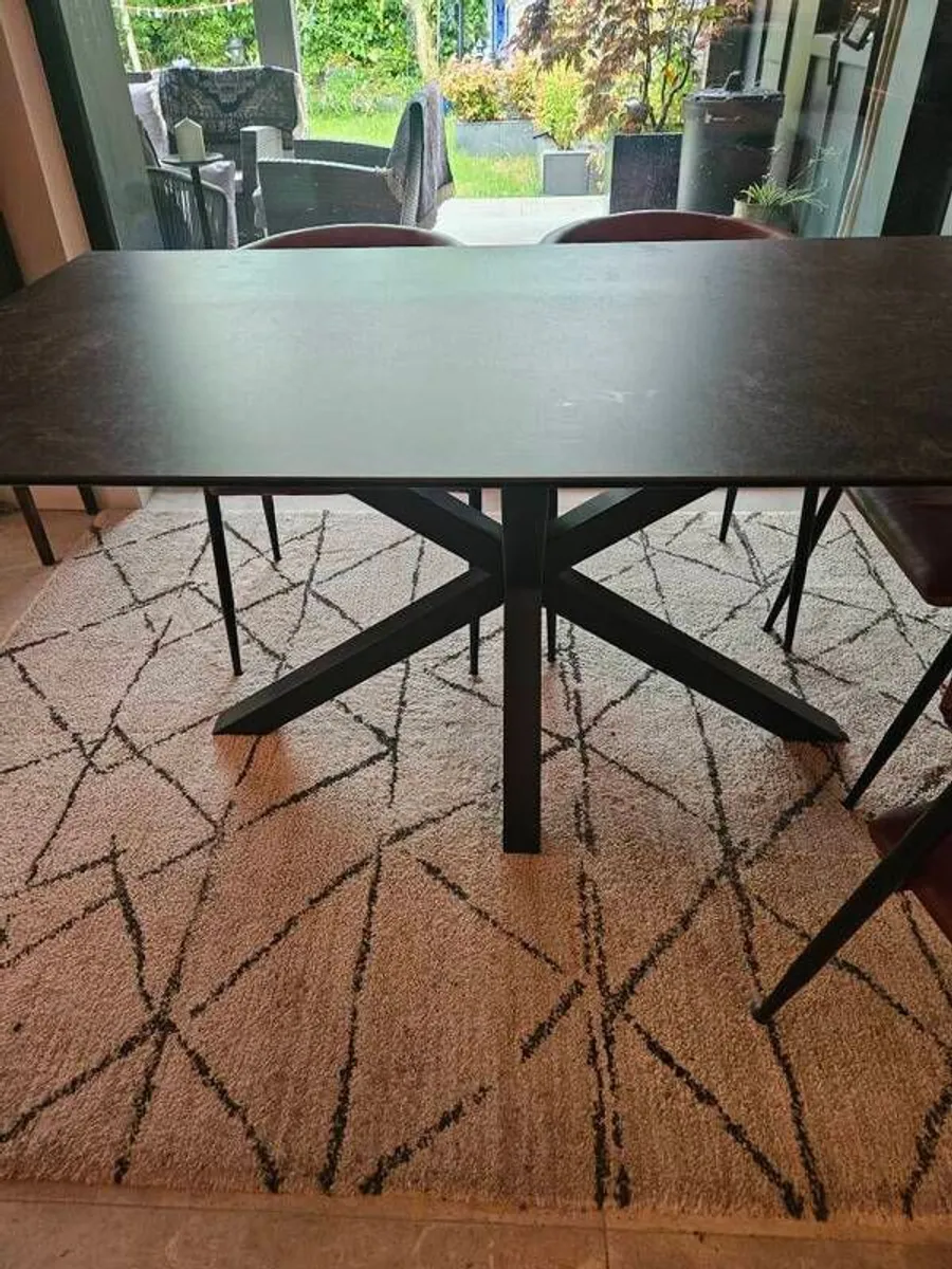 dining table - Image 1