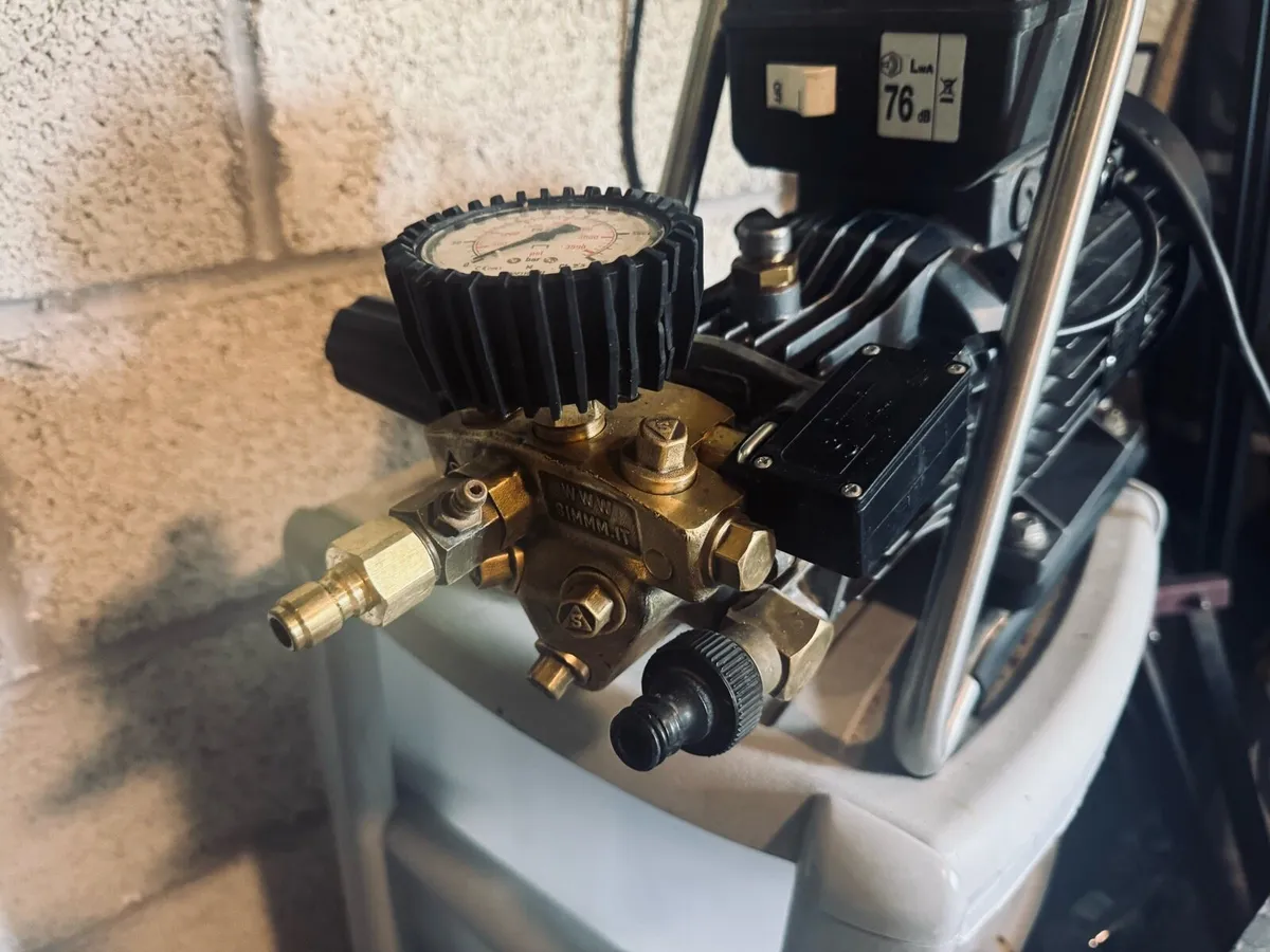 Power washer - Image 2