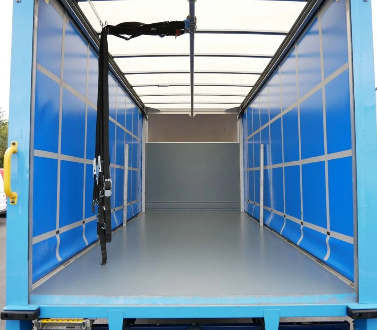 2023 Mercedes-Benz Sprinter Curtain Sider Van - Image 3
