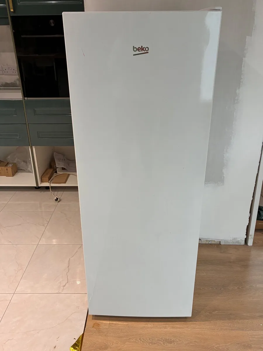 Beko tall larder fridge - Image 1