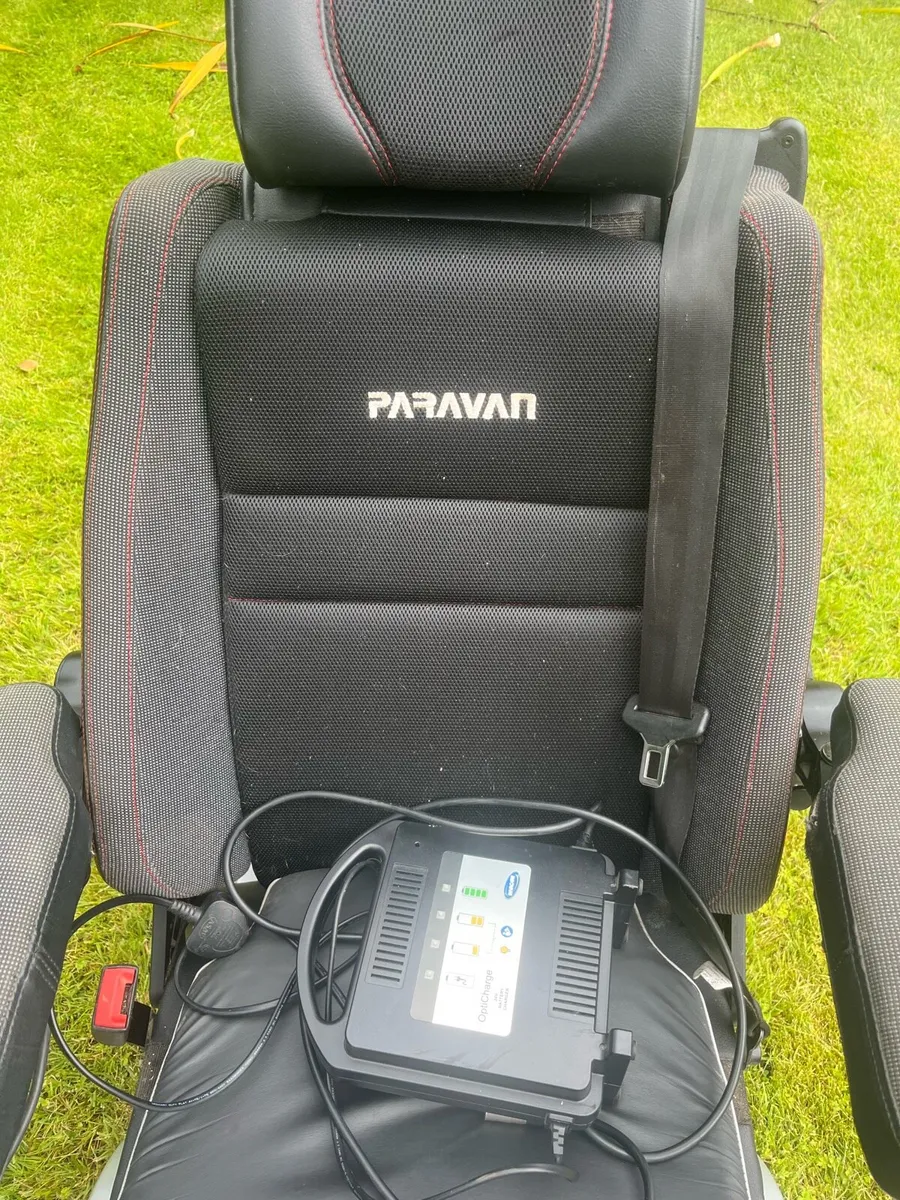 Electric wheelchair - Image 3
