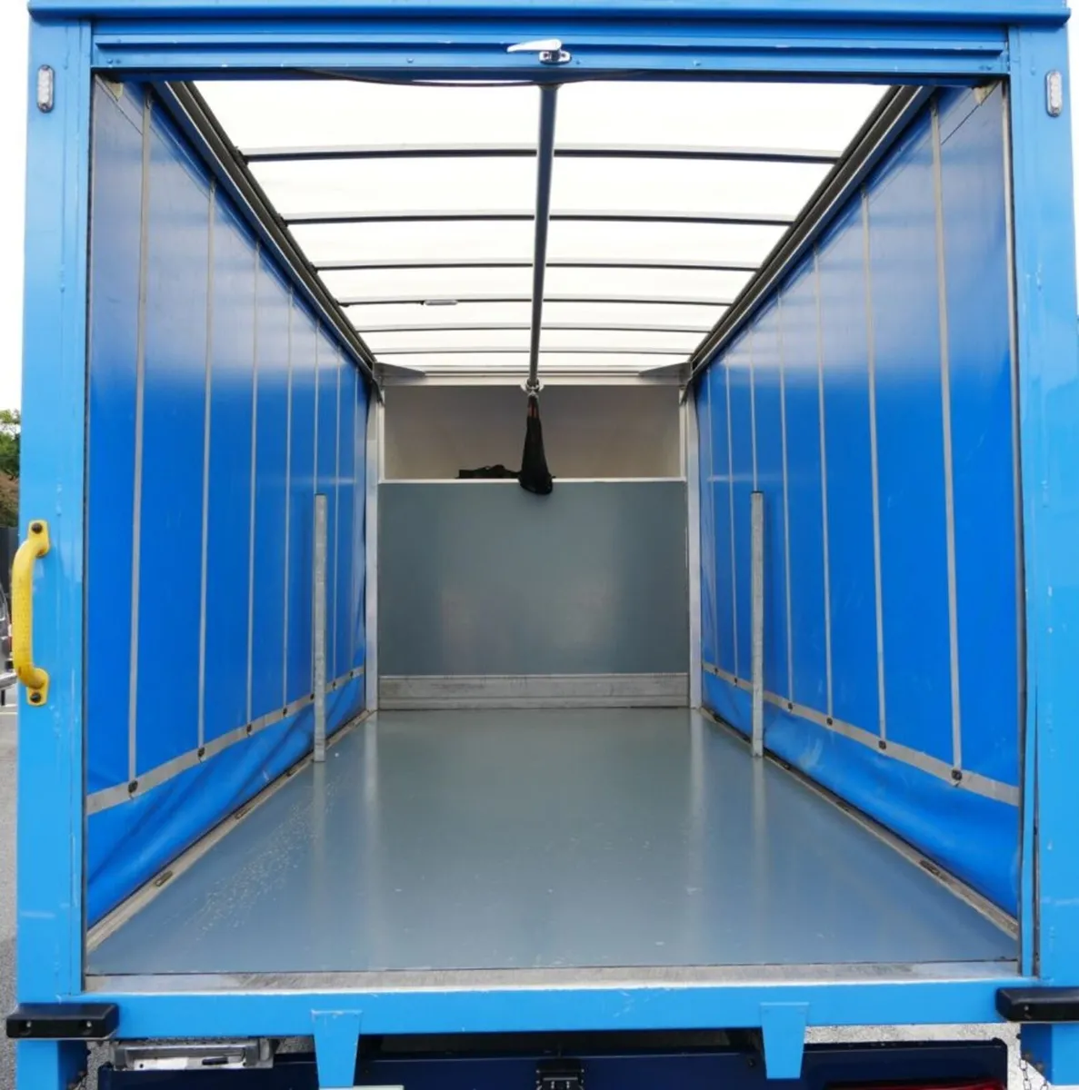 2023 Mercedes-Benz Sprinter Curtain Sider Van - Image 2