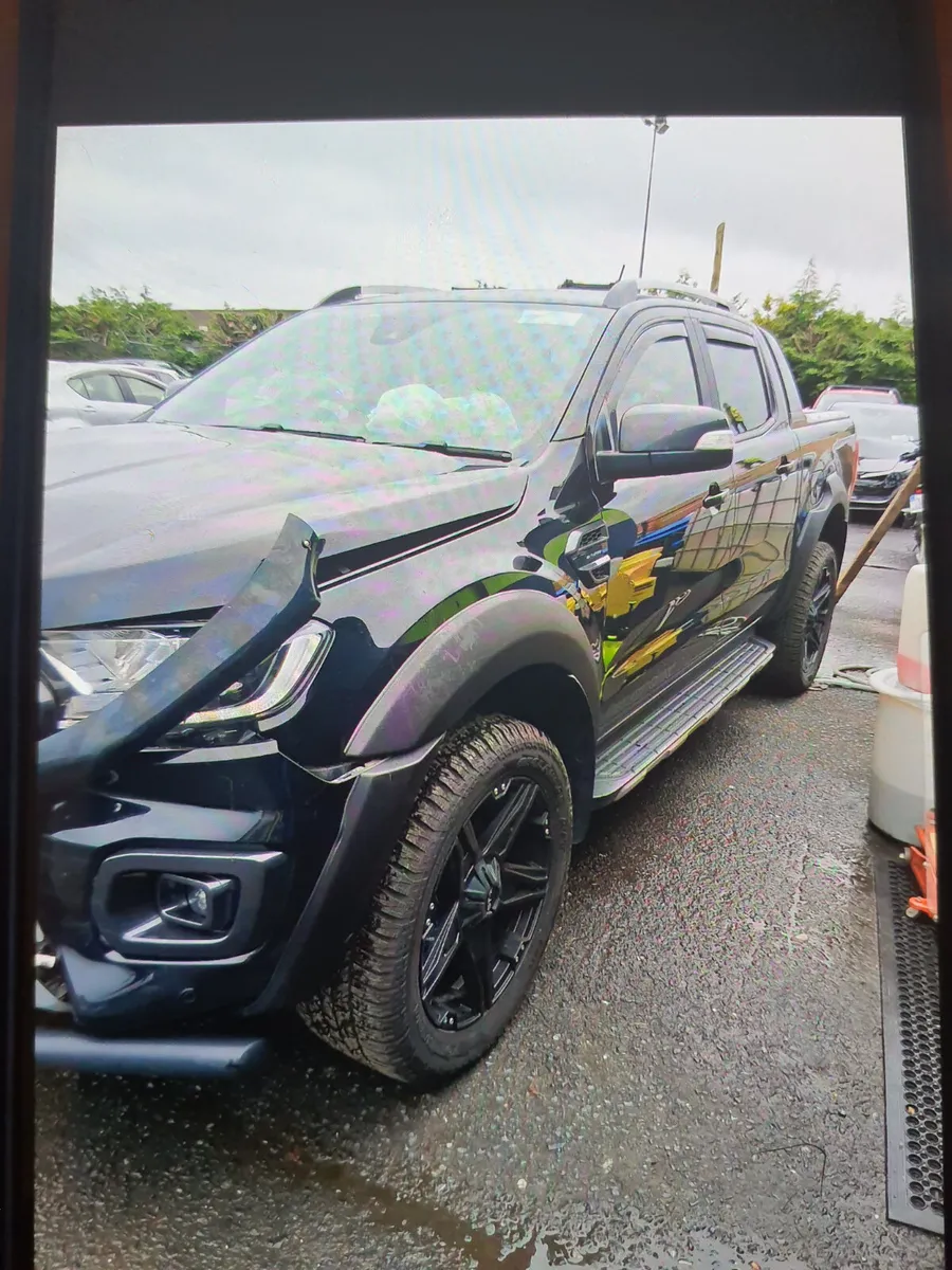 Ford Ranger Wildtrack, Automatic Very light damage - Image 2