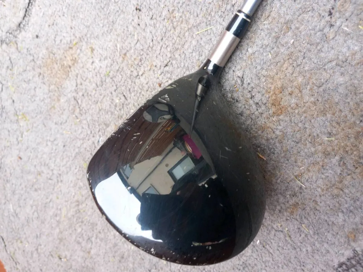 Taylormade golf driver.  Left handed club. - Image 2