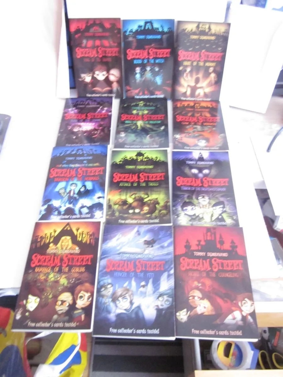 Scream Street by Tommy Donbavand12 children's book - Image 1