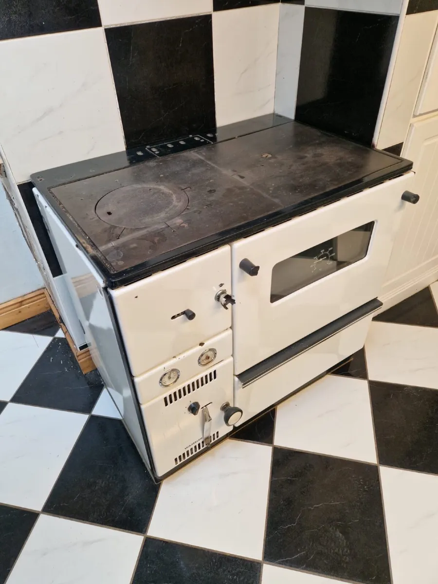 Wamsler solid fuel range - Image 1