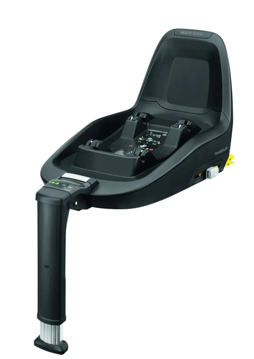 Maxi cosi 2way fix isofix base - Image 1