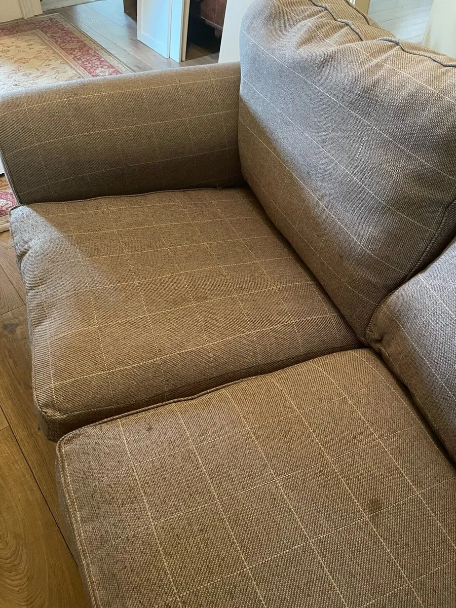 2 seater couch - Image 2