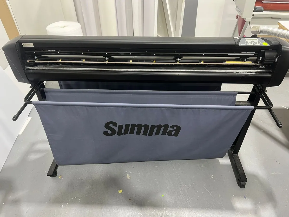 Summa S Class Professional Vinyl Cutter - Image 2