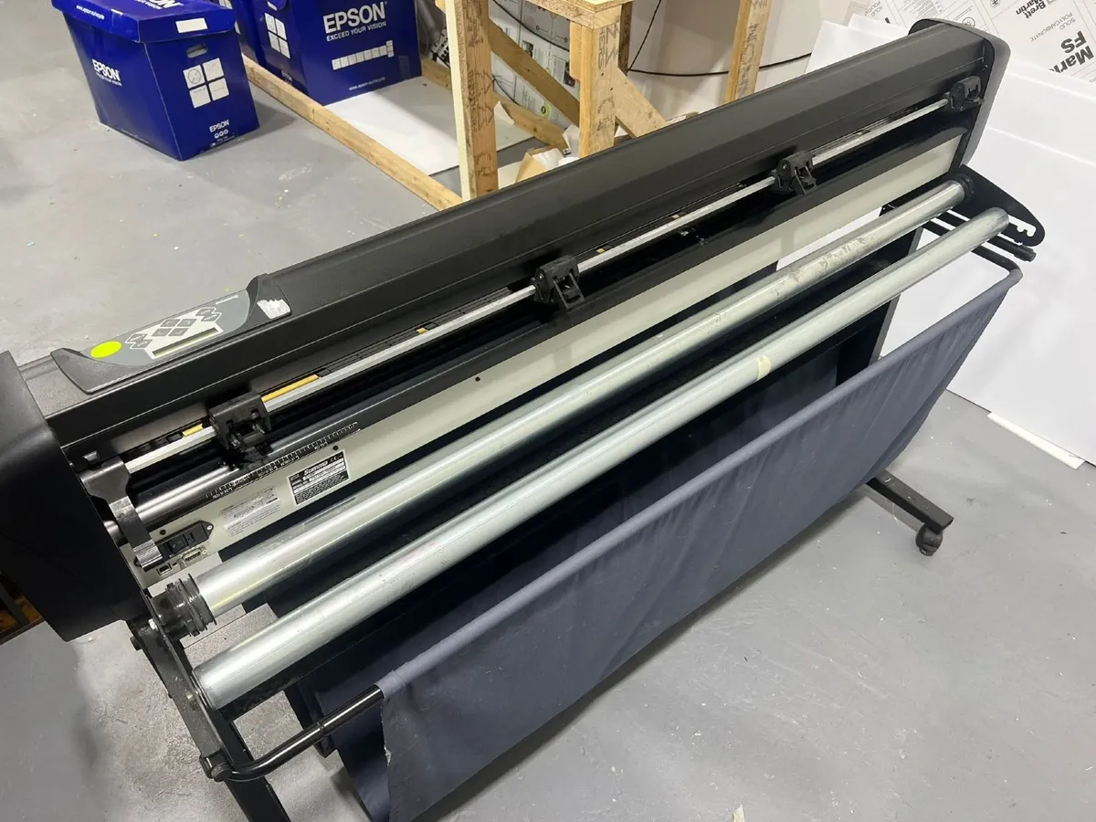 Summa S Class Professional Vinyl Cutter - Image 4