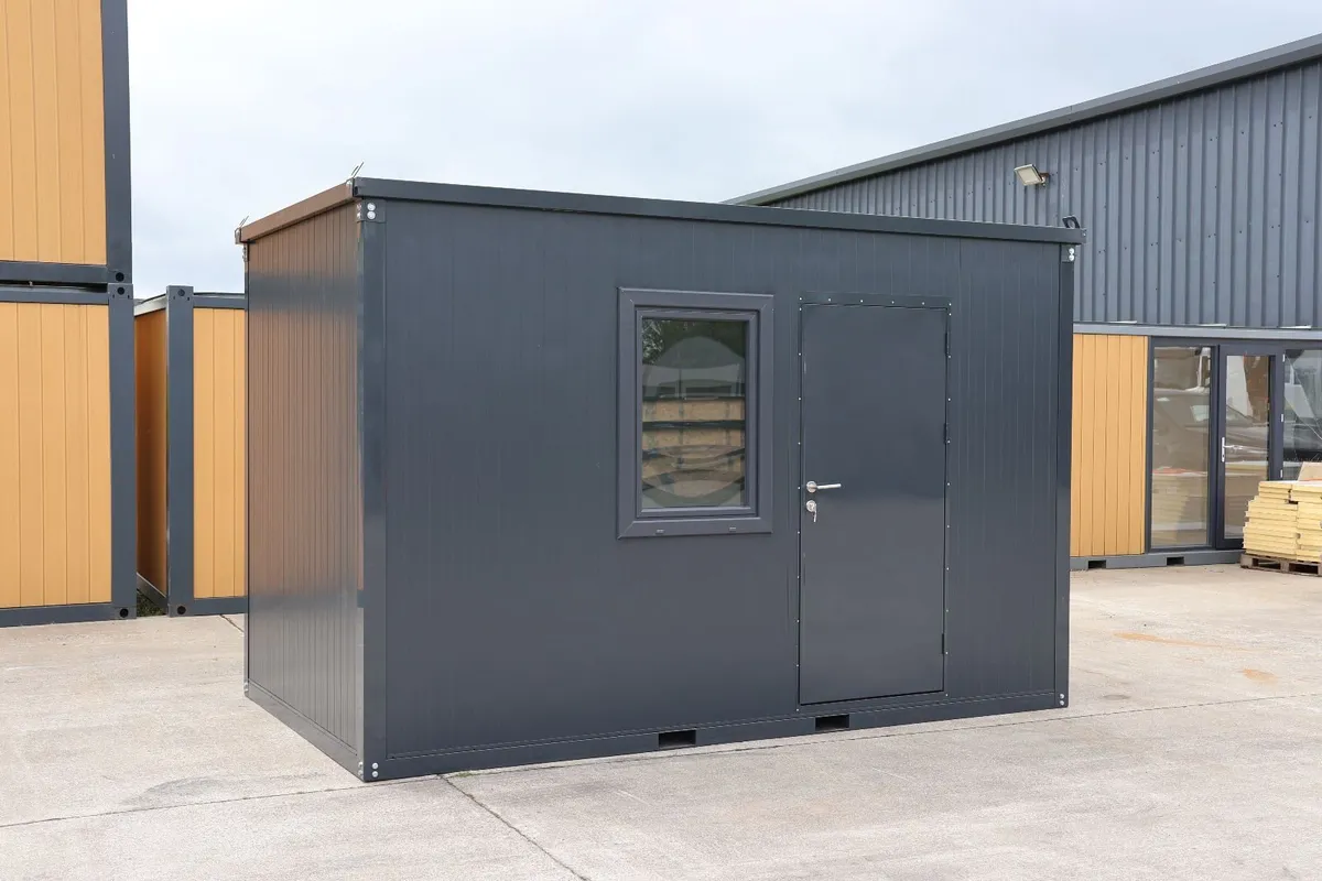 Premium Insulated Modular Office 4m x 2.3m – 7016 - Image 1
