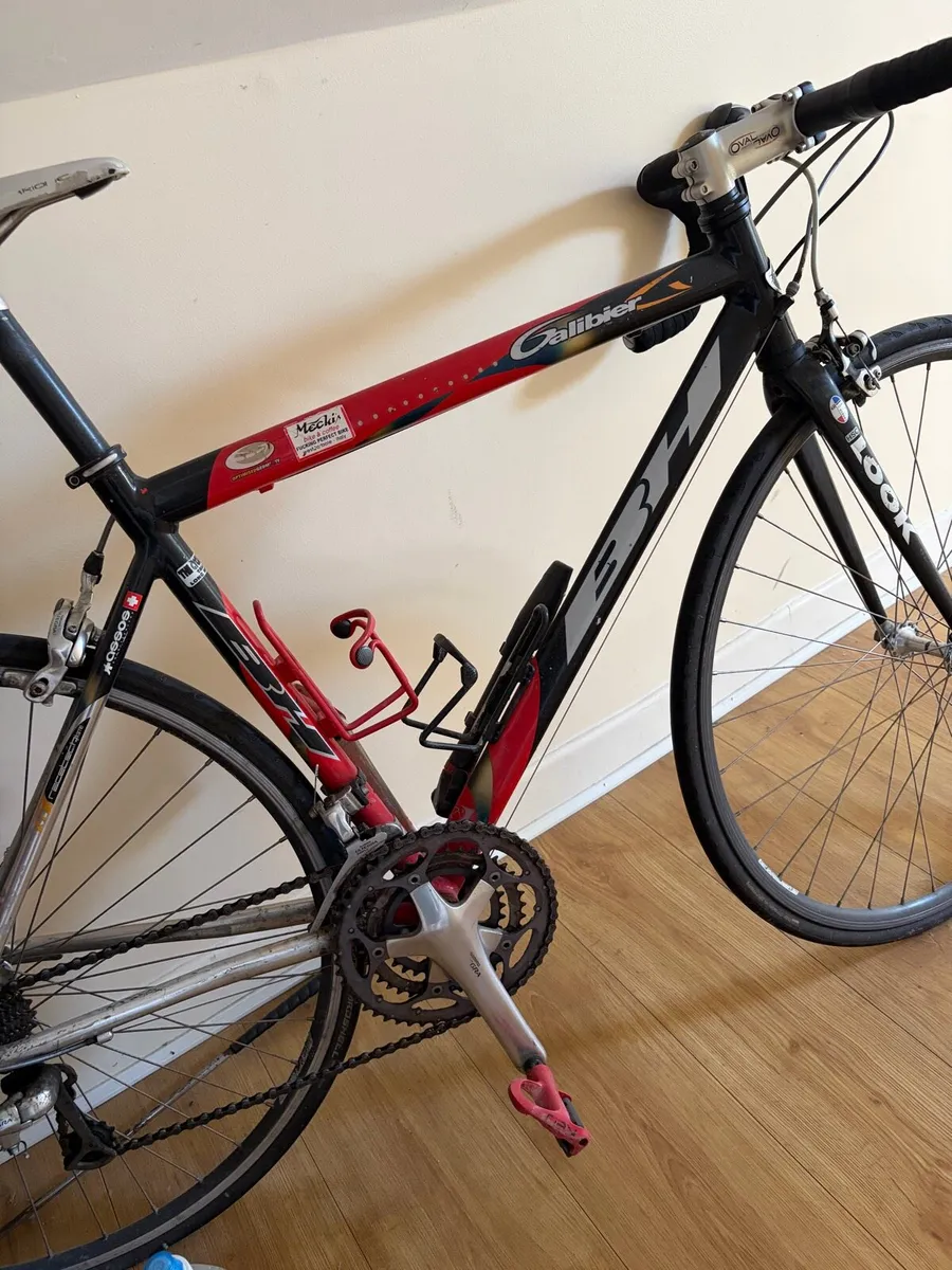 Road Bicycle - Image 1