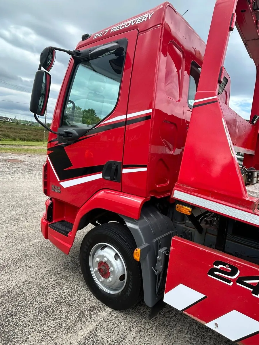 Daf recovery truck - Image 3