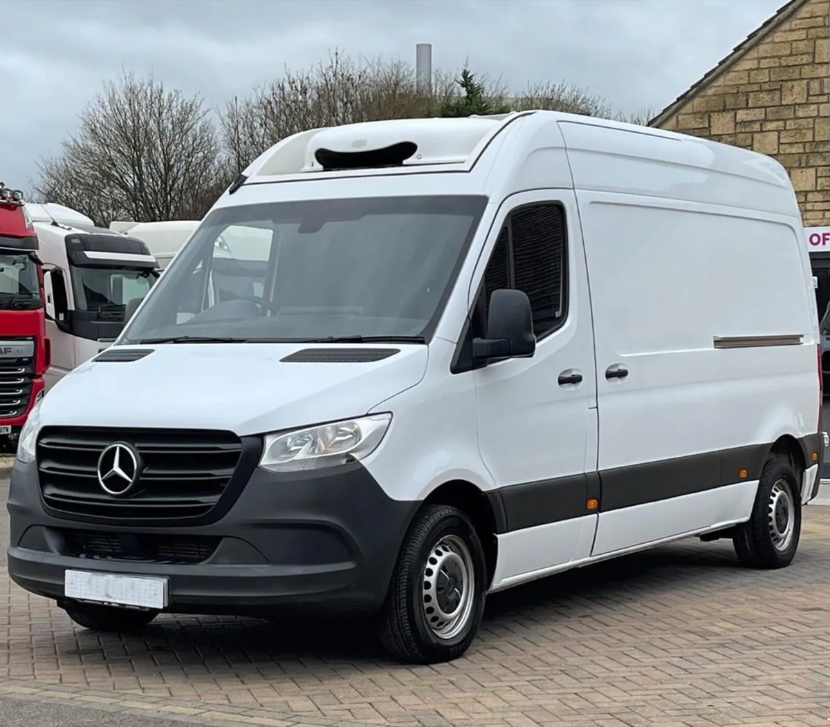 2022 Mercedes-Benz Sprinter Refrigerated Van - Image 2