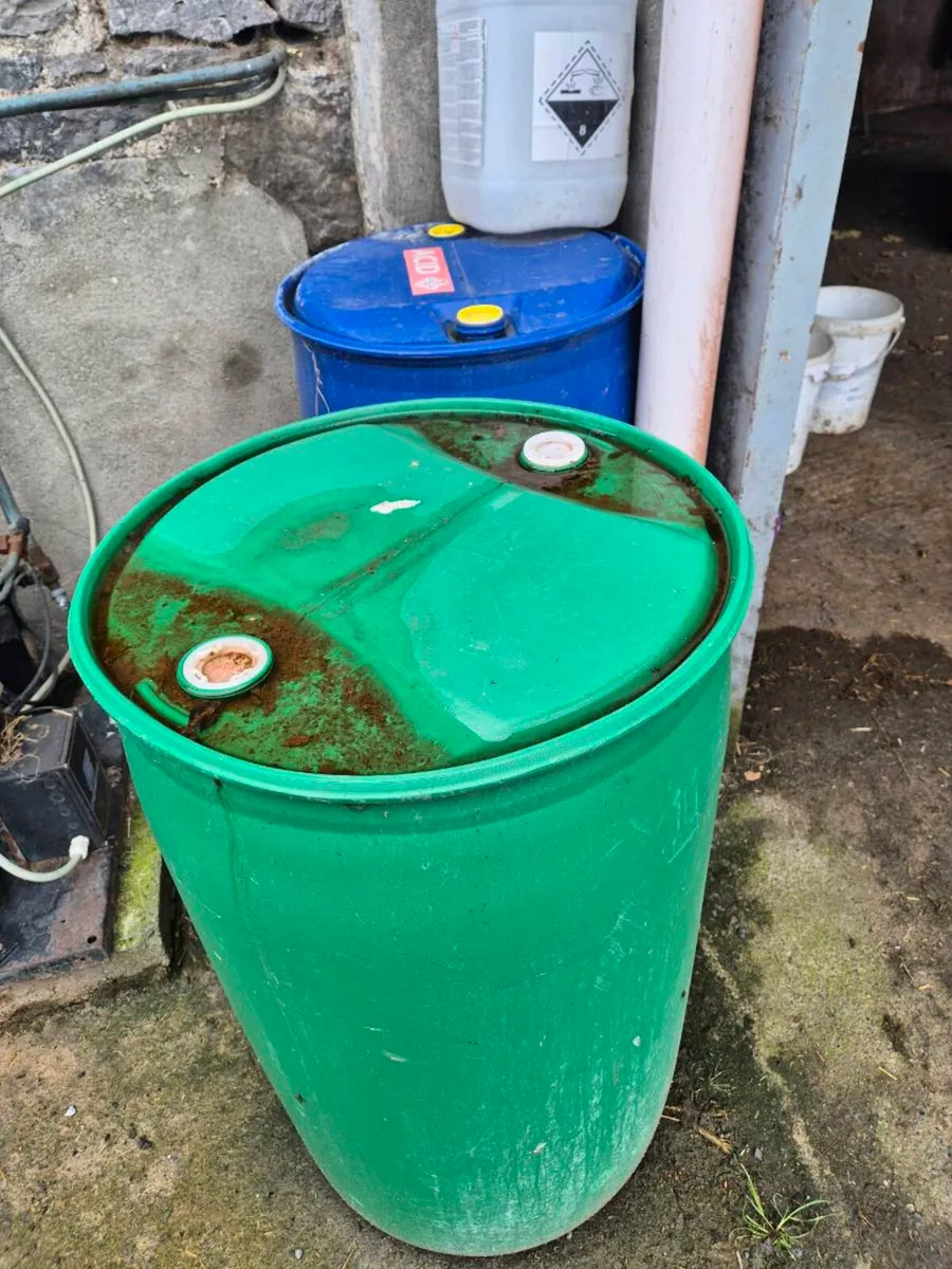200 litre Barrels
