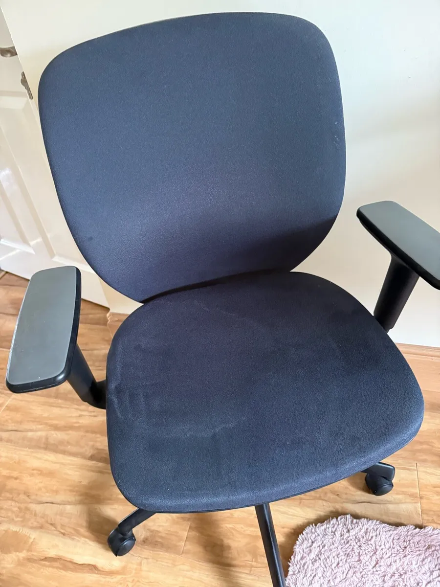Ergonomic computer chair - Image 3