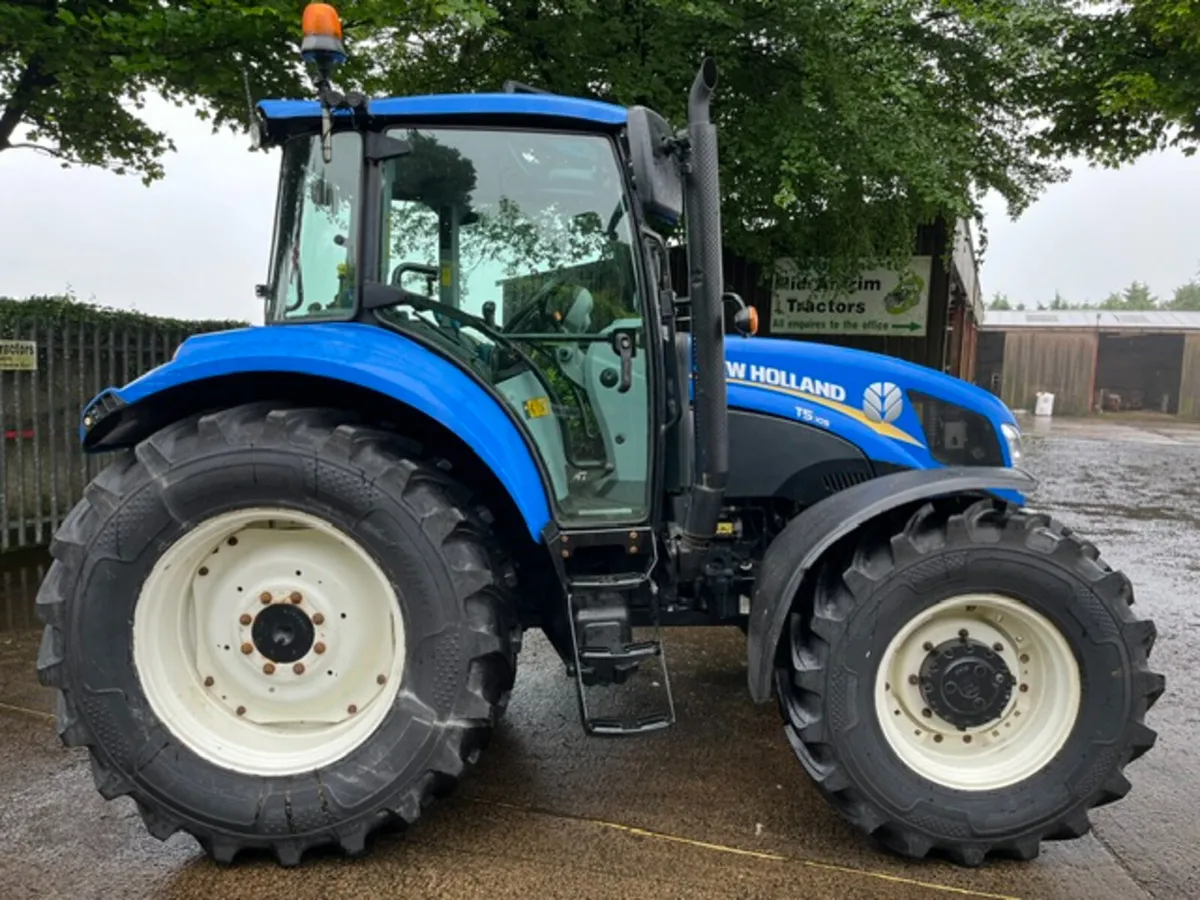 2014 New Holland T5.105 Dual Command - Image 2