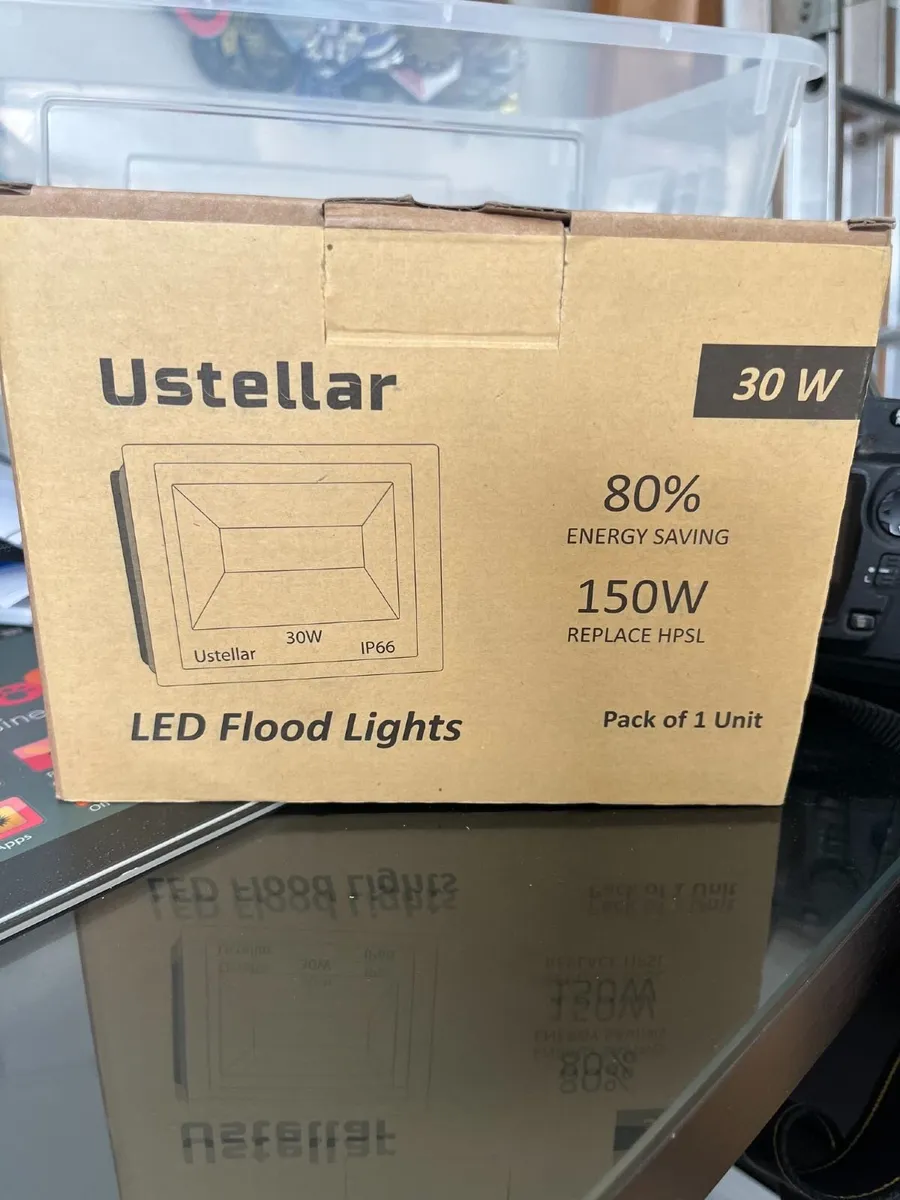Outdoor Flood Light / New