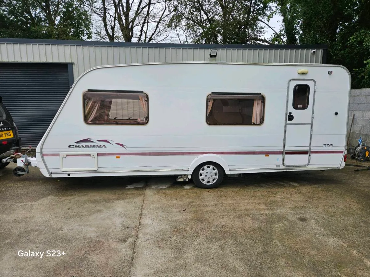 2004 SWIFT CHARISMA 570 - Image 4
