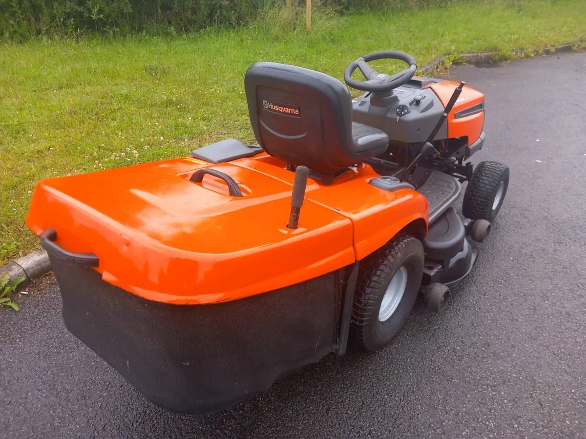 Ride on lawnmower - Image 4