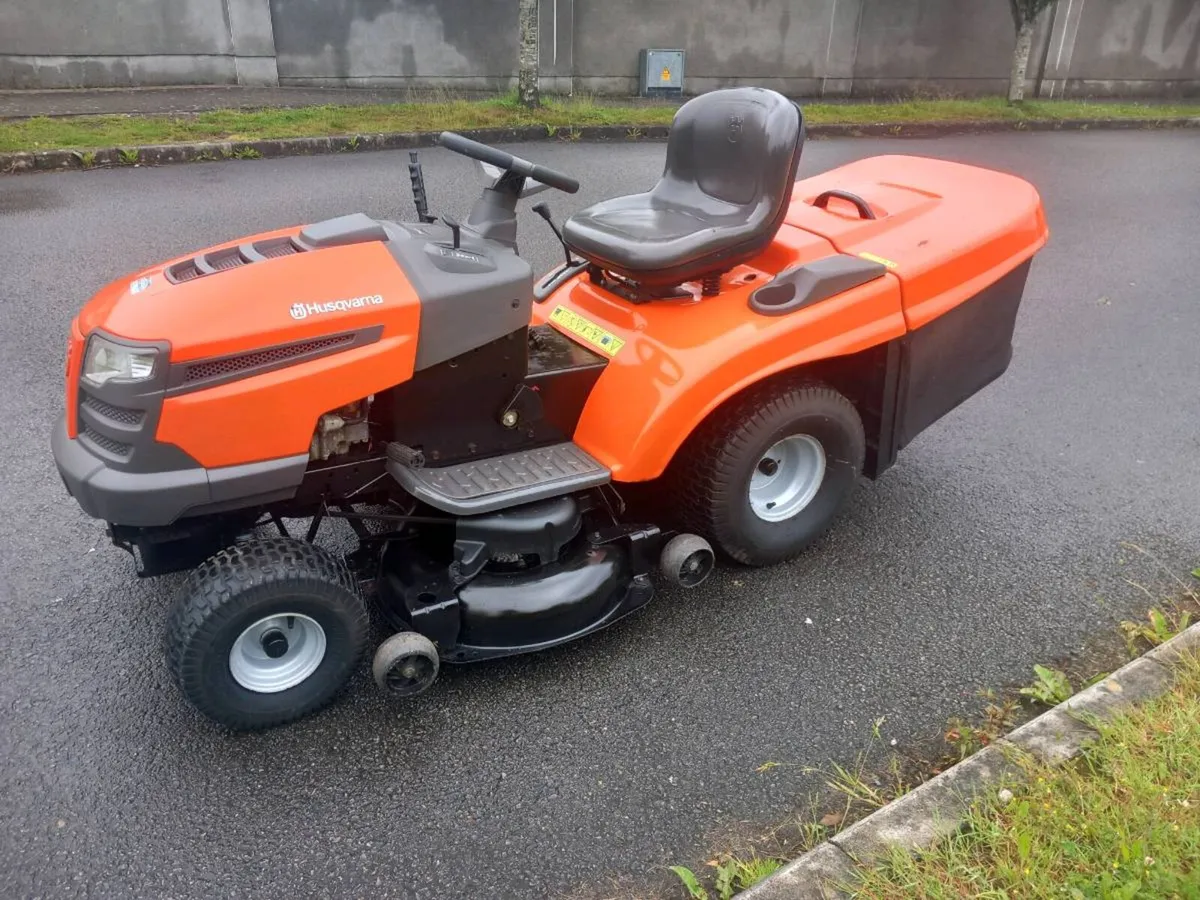 Ride on lawnmower - Image 3