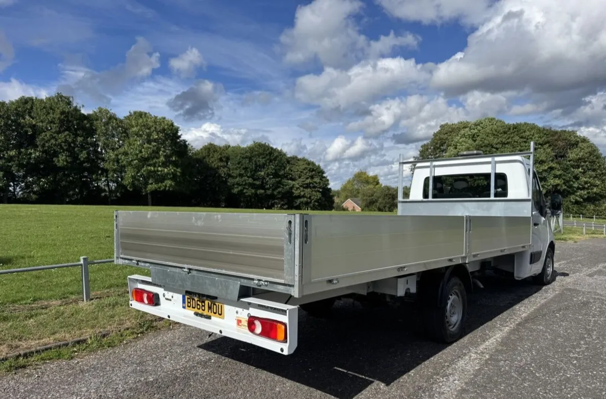 2019 Vauxhall Movano Dropside Van - Image 4