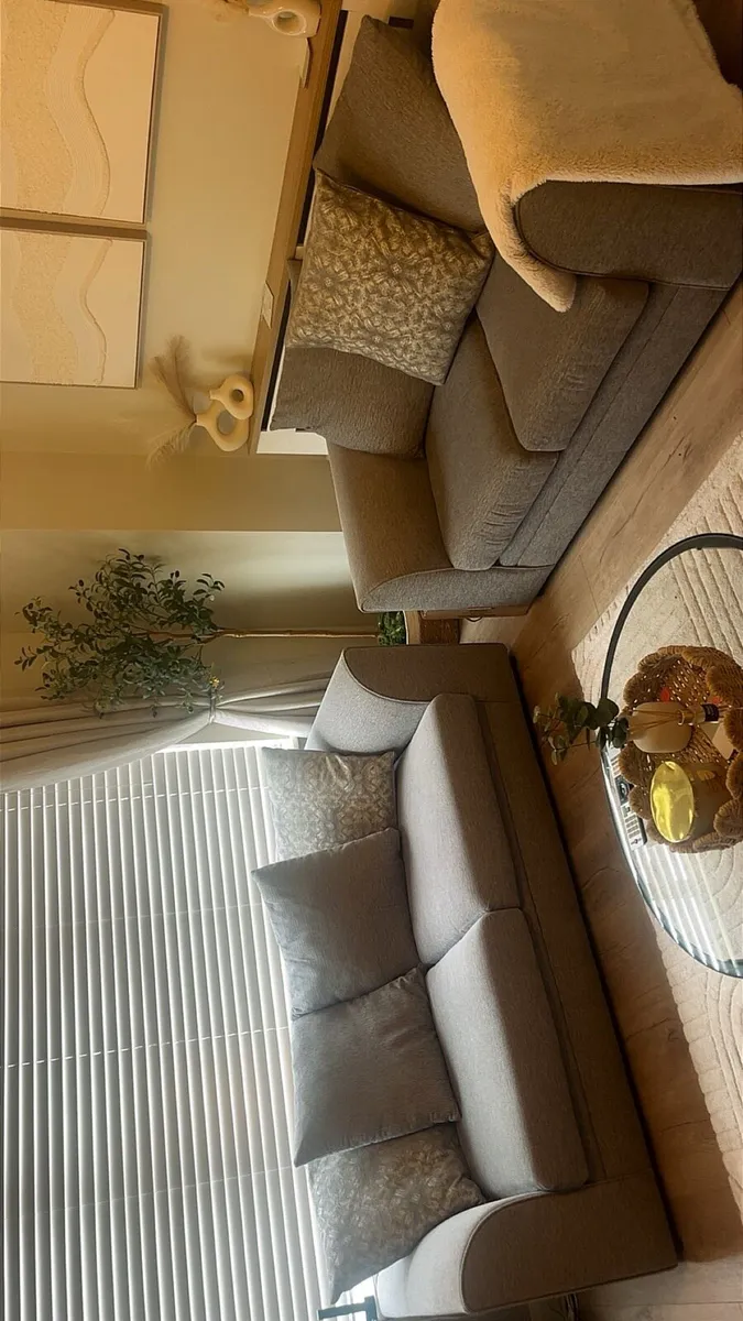 Sofa - Image 3