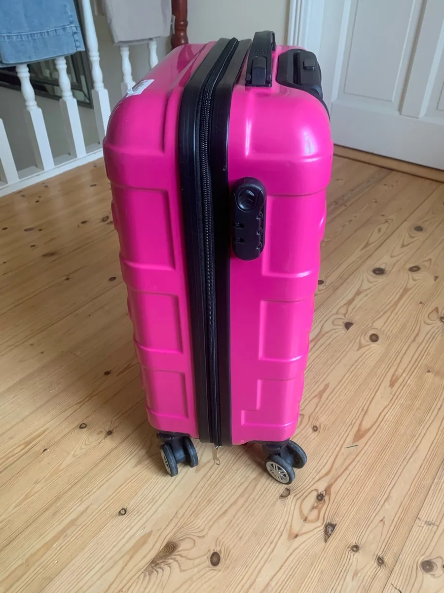 Luggage - Image 3