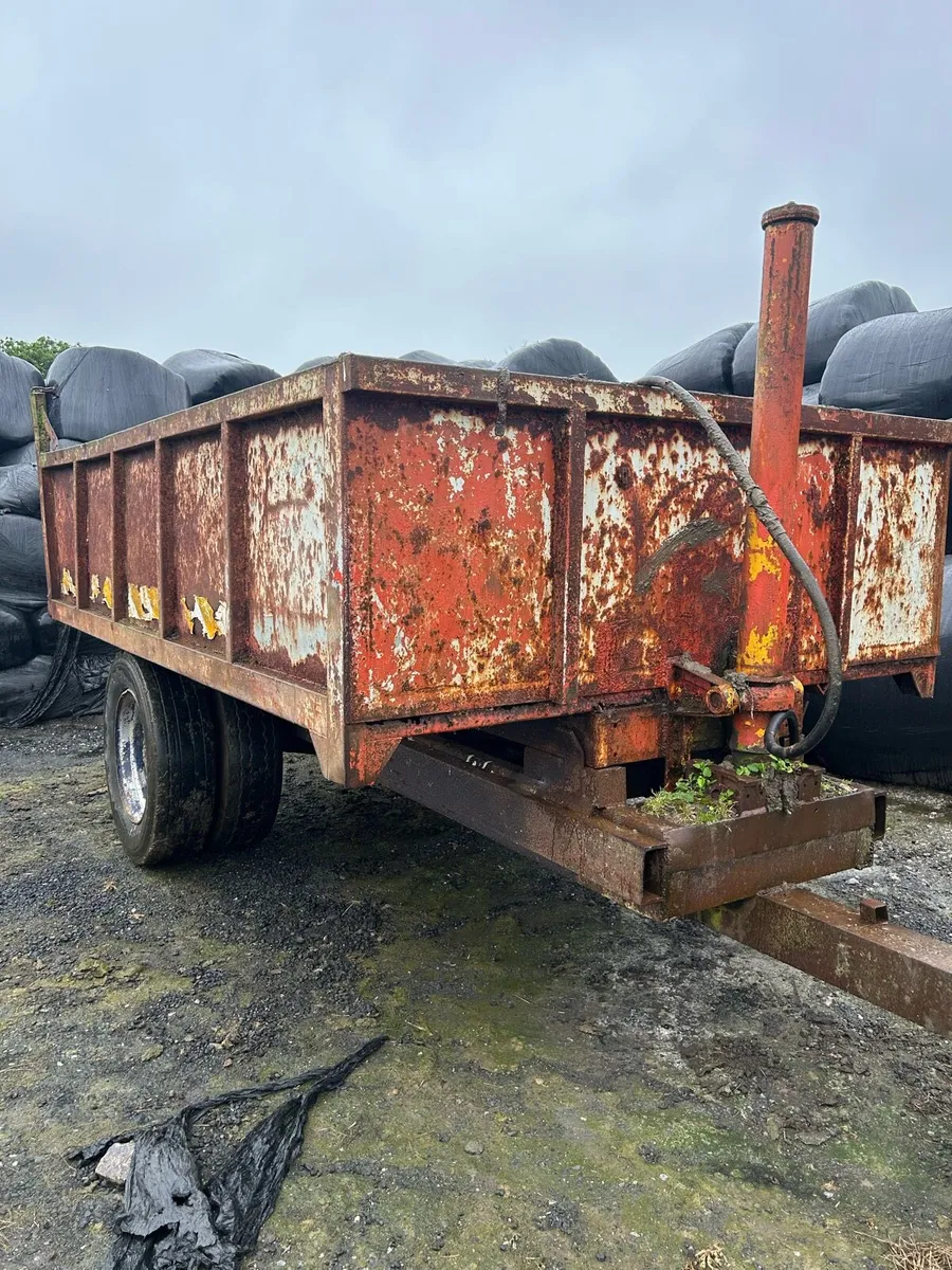 Tipping trailer - Image 2