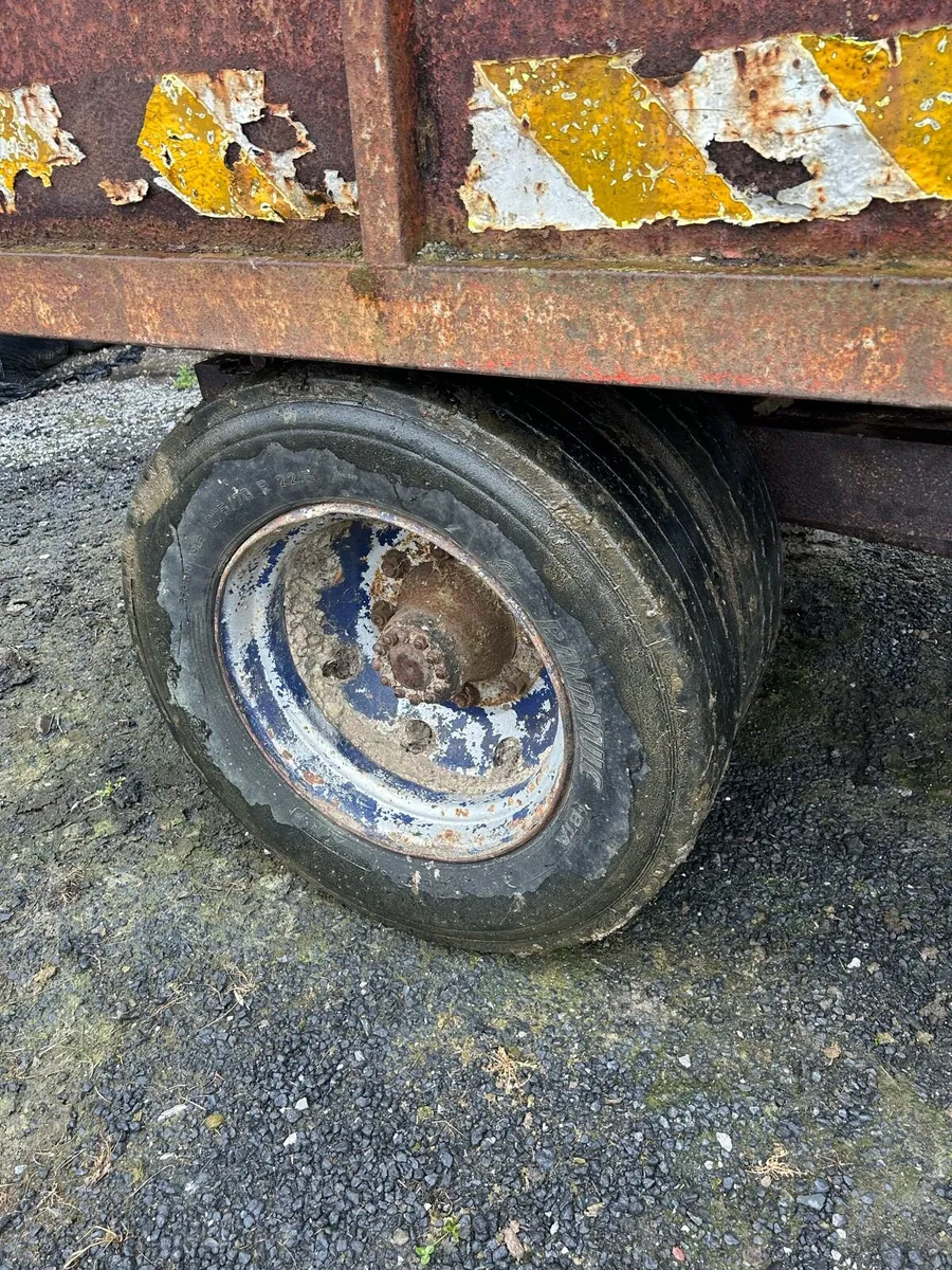 Tipping trailer - Image 3