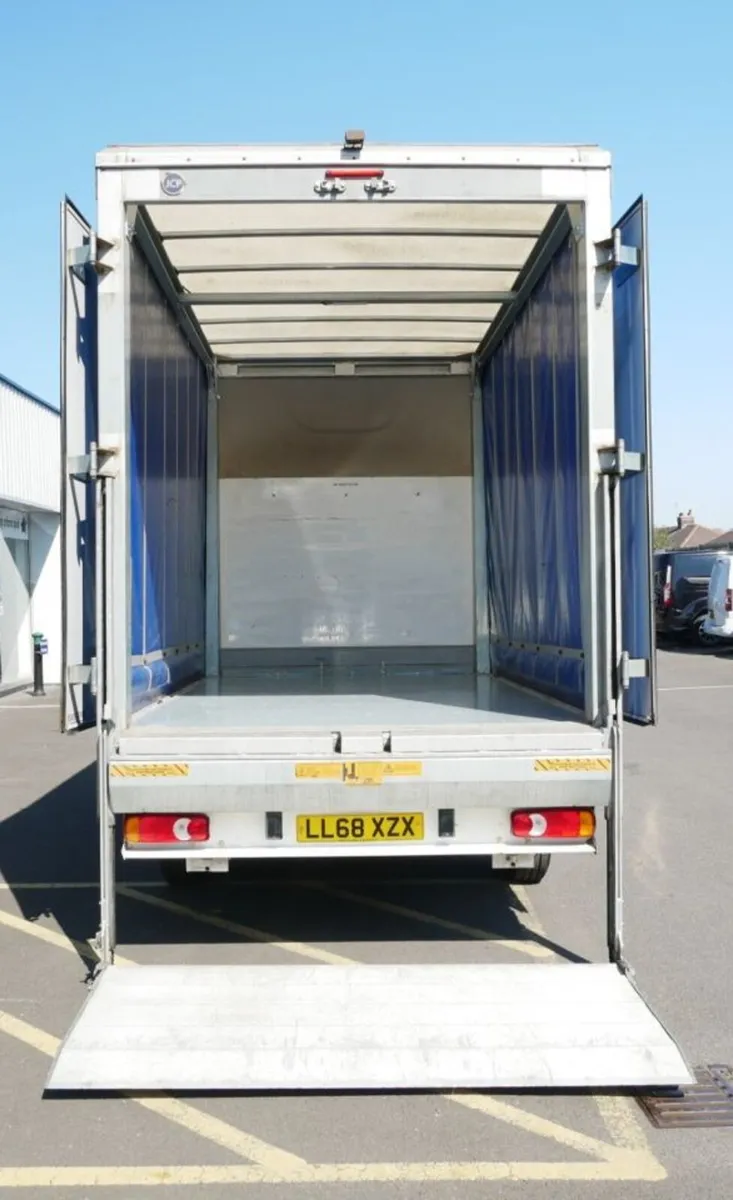 2019 Citroen Relay Curtain Sider Van - Image 2