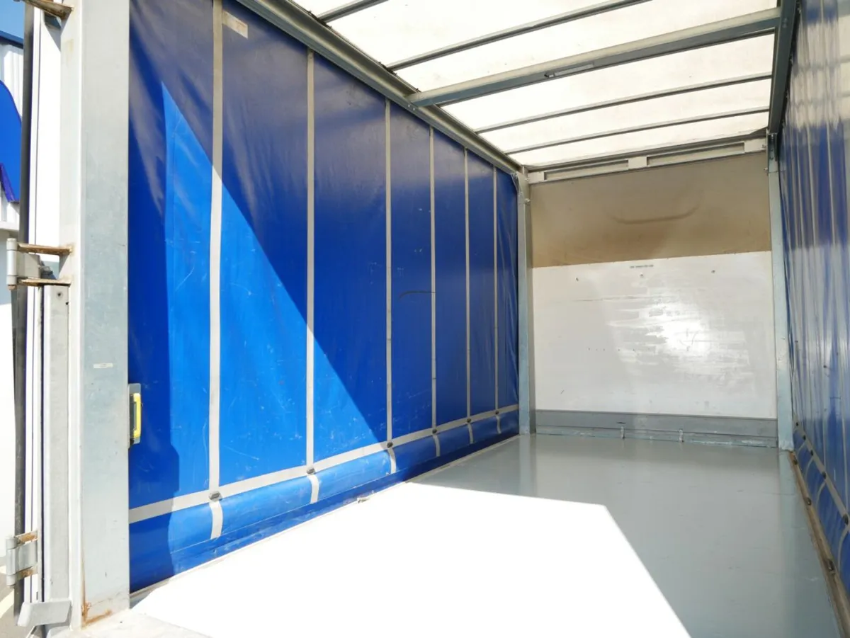 2019 Citroen Relay Curtain Sider Van - Image 4