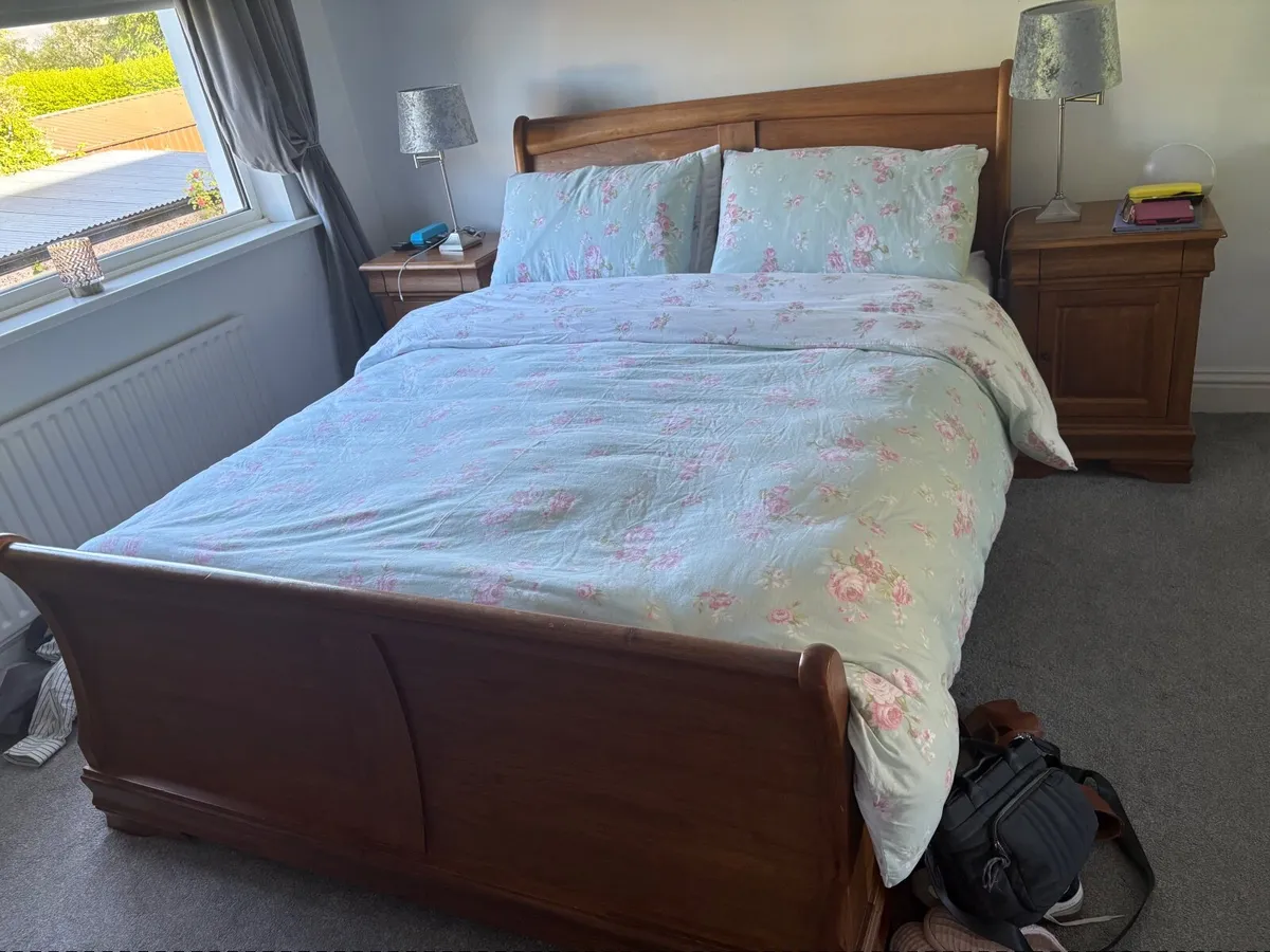 Bedroom set - Image 1