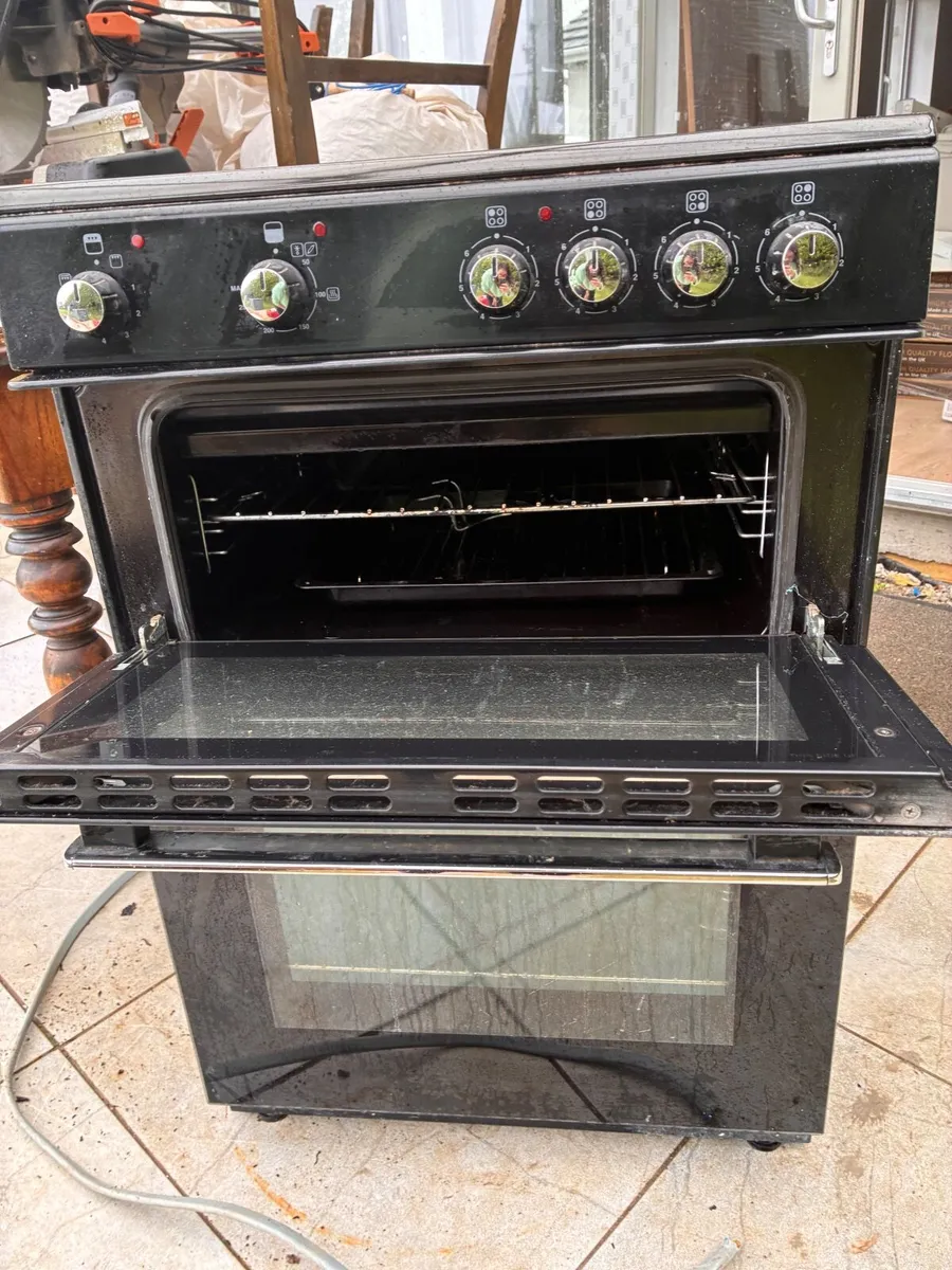Fan oven and hob - Image 1