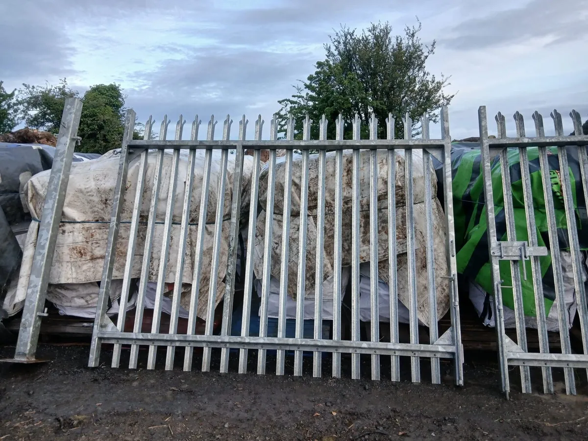 Gate - Image 3