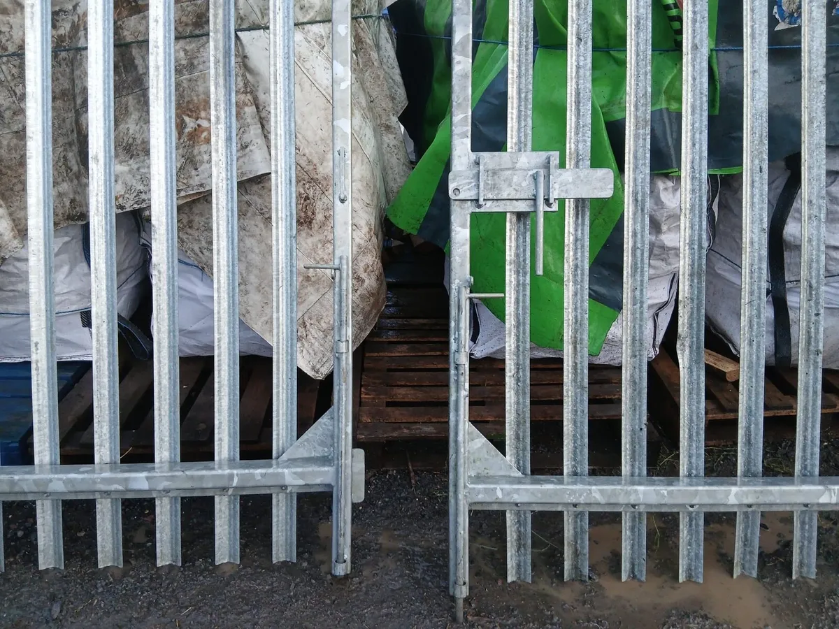 Gate - Image 4