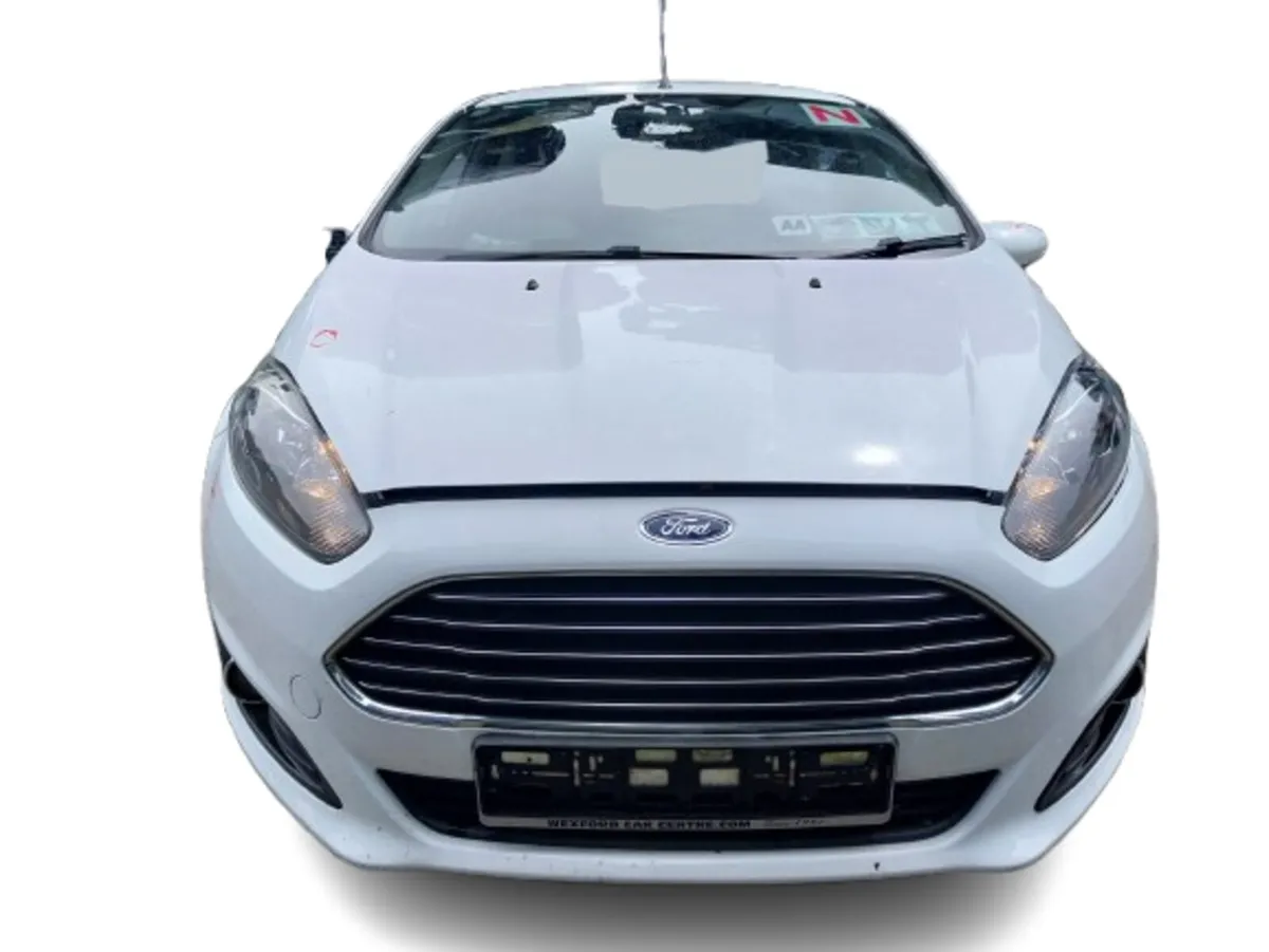 2015 FORD FIESTA For Breaking/Dismantling - Image 2