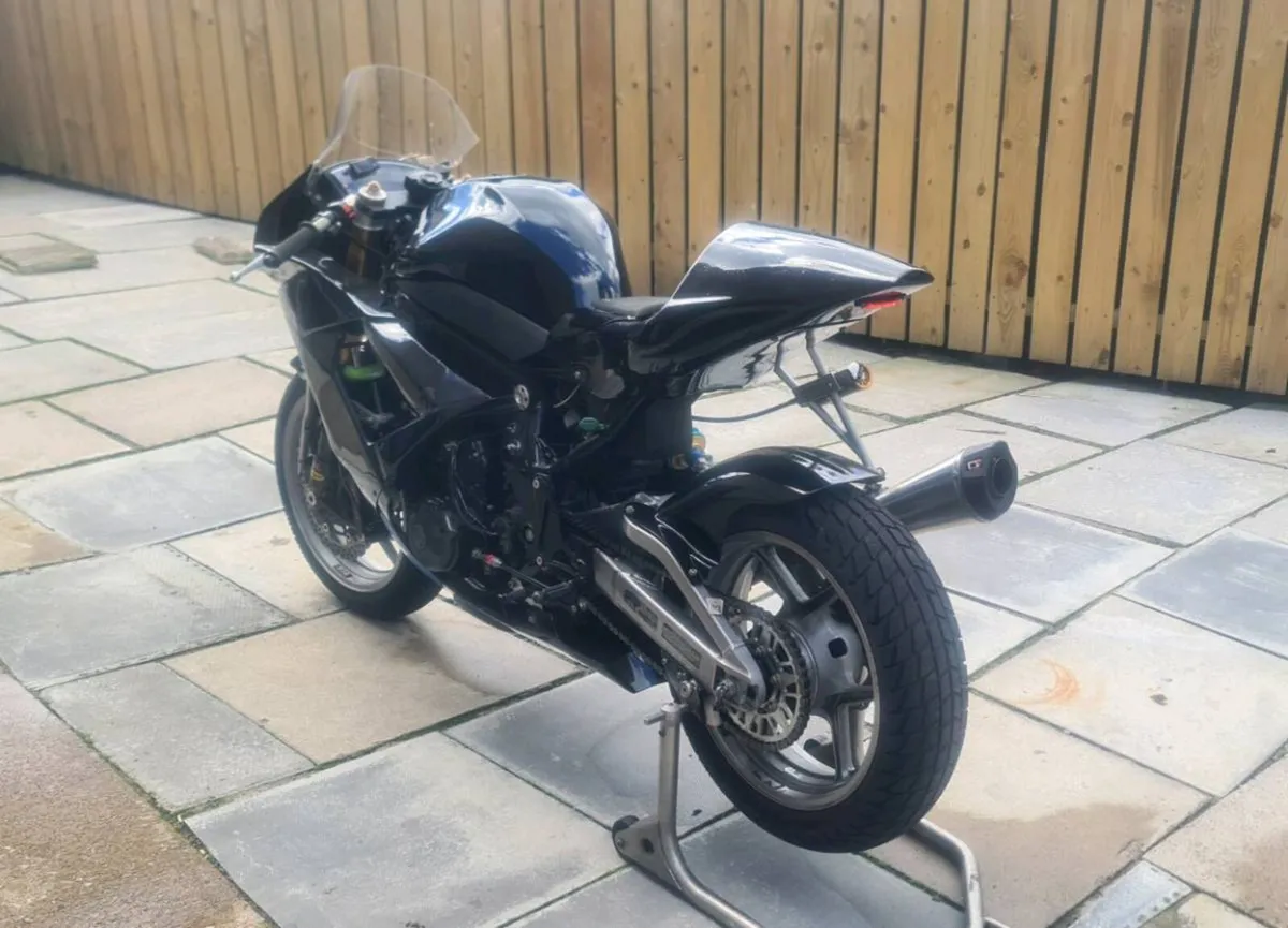 😱2012 Kawasaki 650 Supertwin Race / Track Bike - Image 3