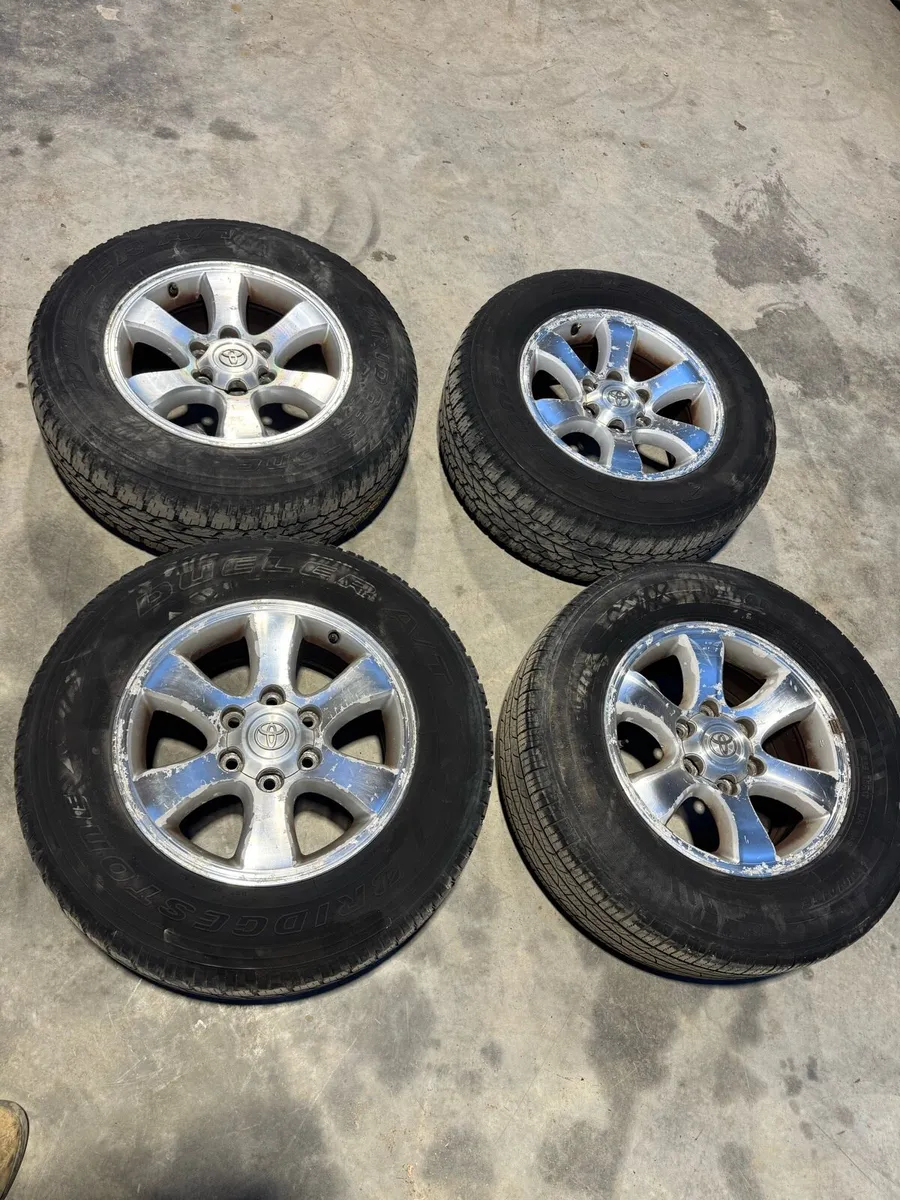 Landcruiser parts - Image 1