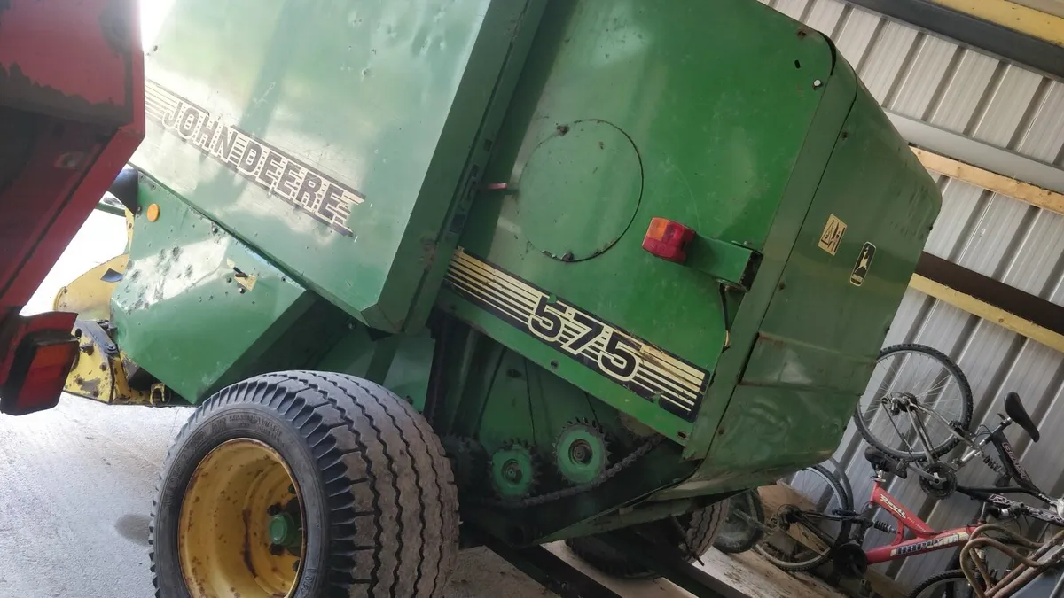 John Deere 575 Baler - Image 4