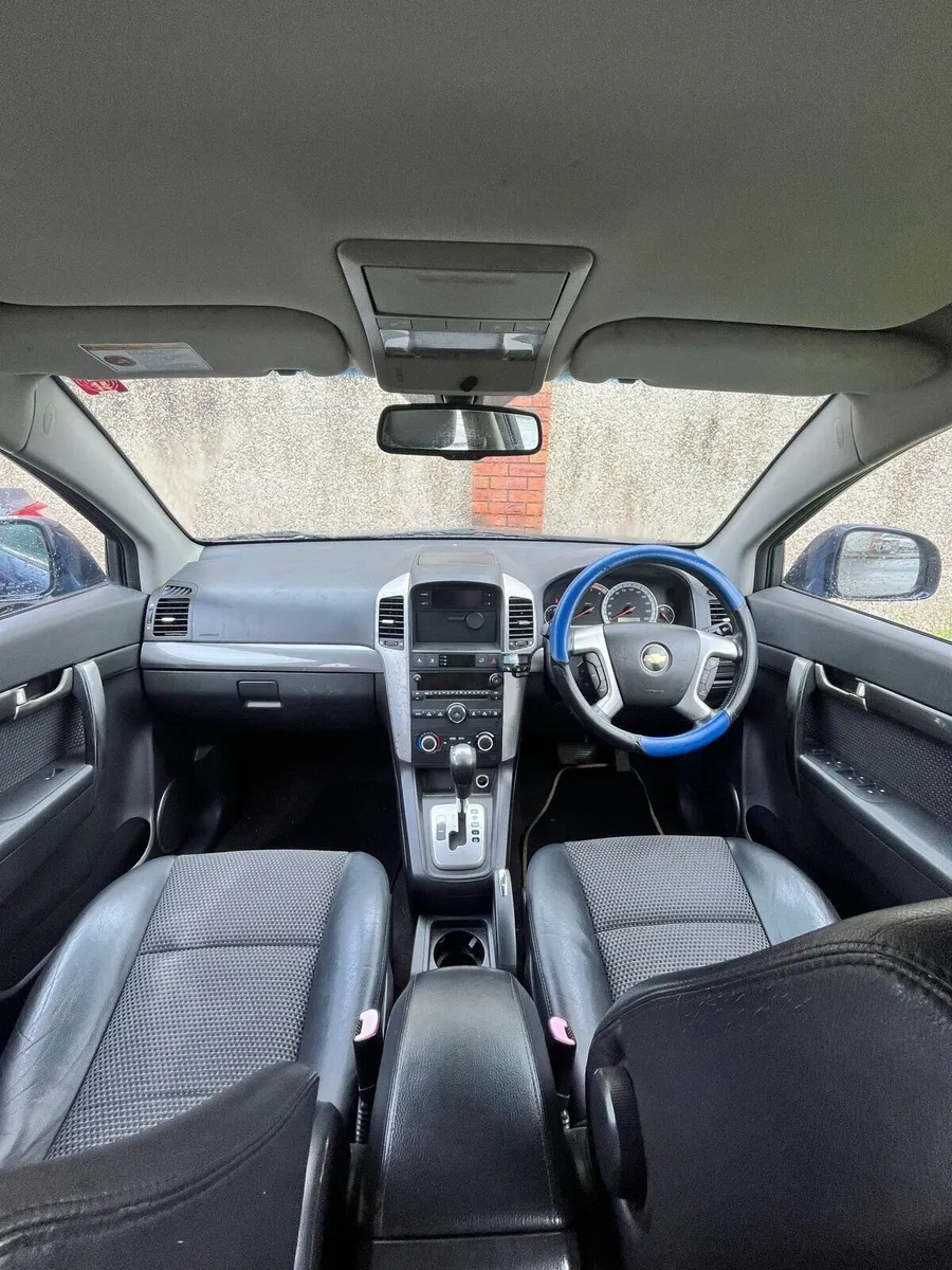 Chevrolet Captiva SUV 2.0L AWD Auto - Image 4